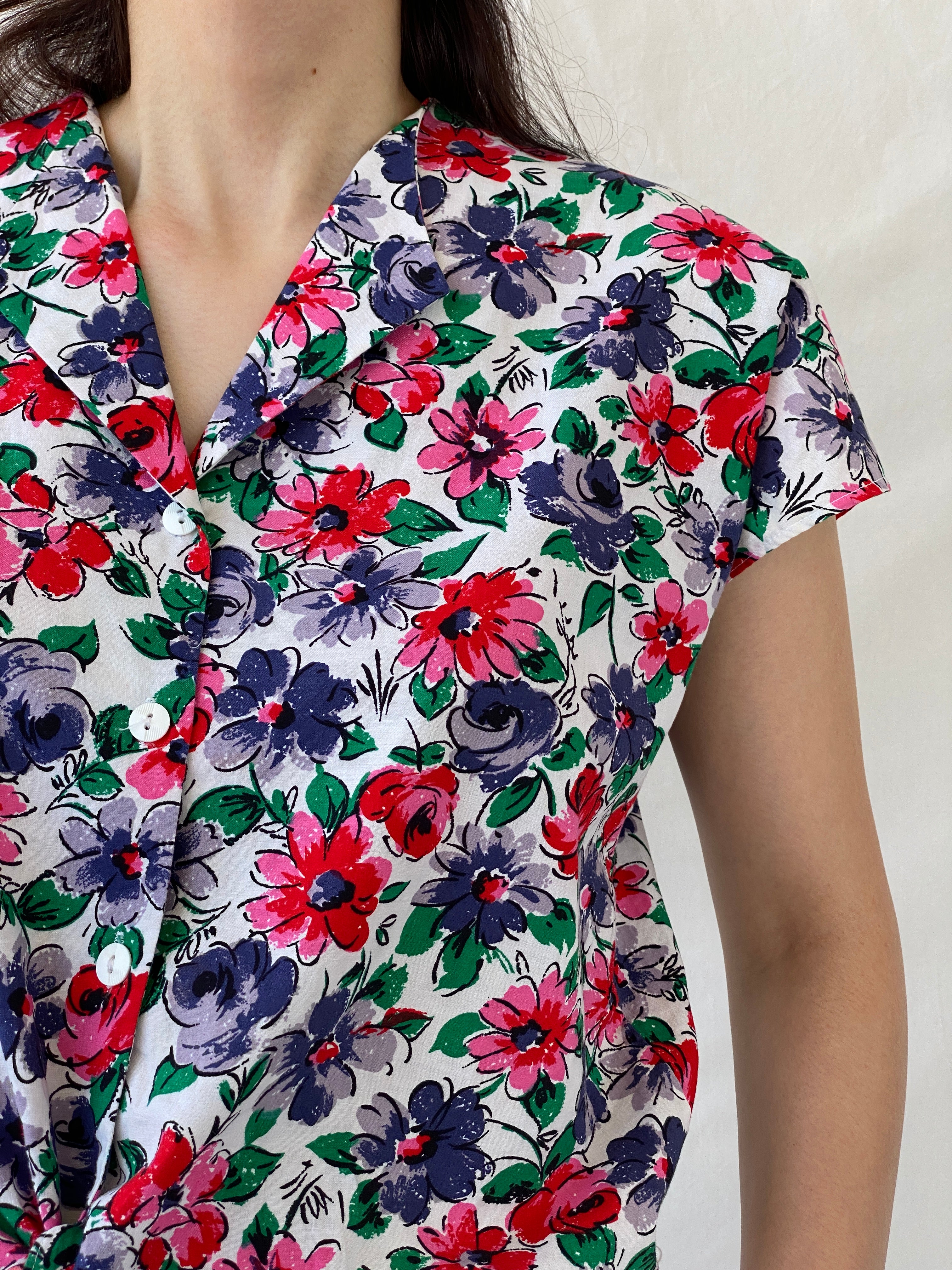 90s Leonella Colorful Floral Short Sleeve Button Up Shirt - L
