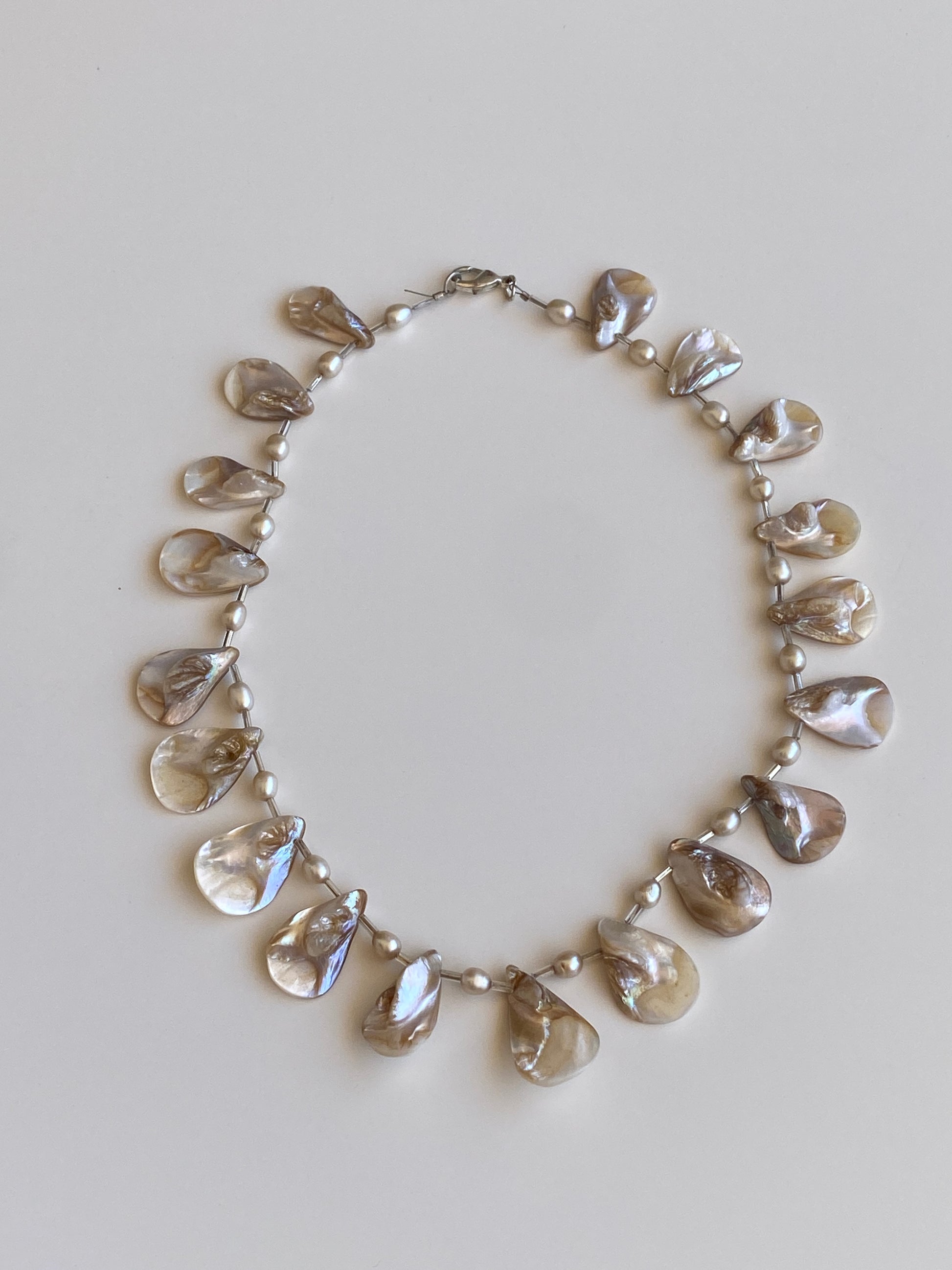 Vintage Mother of Pearl Shell & Faux Pearl Statement Choker Necklace Vintage Mother of Pearl Shell & Faux Pearl Statement Choker Necklace