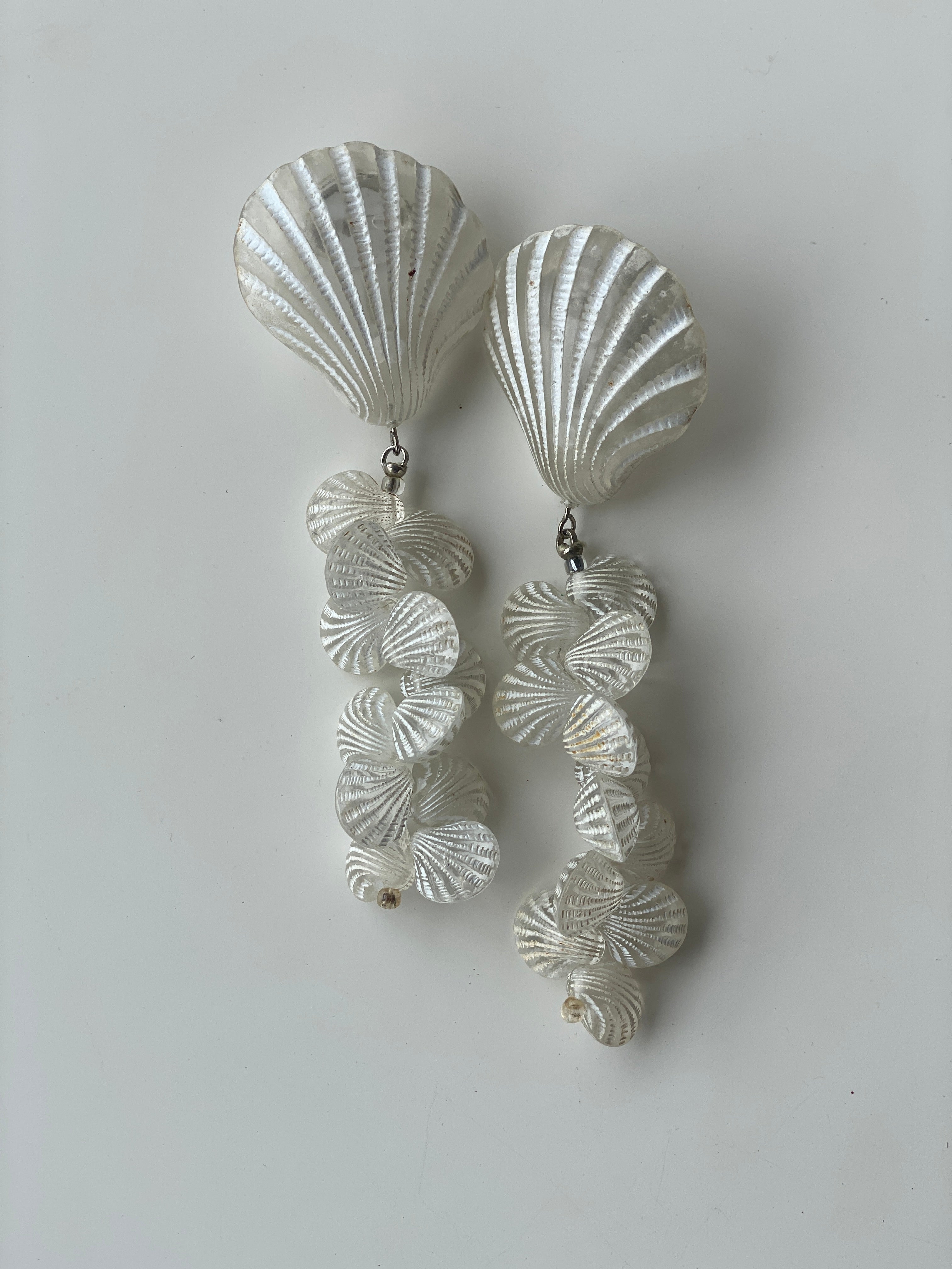 Y2K White Sea Shell Drop Earrings