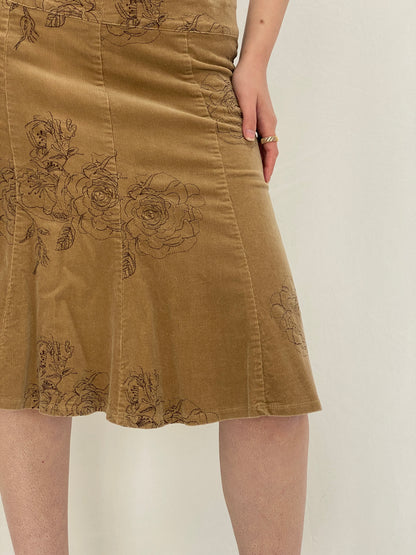 Vintage 00s Papaya Corduroy Floral Embroidered A-Line Skirt - M