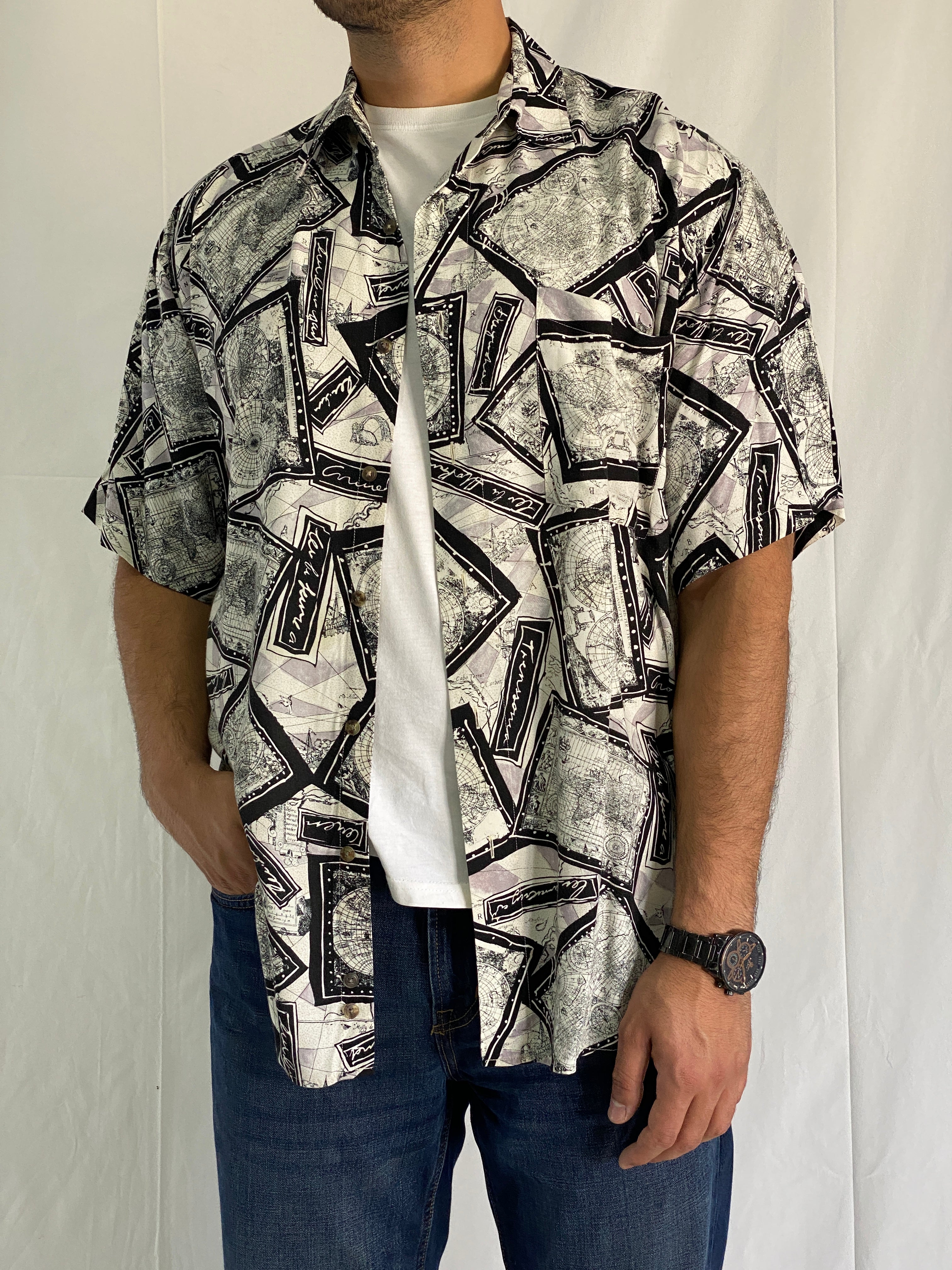Vintage Roundtree & Yorke Map Print Travel Theme Men’s Short Sleeve Button Up Shirt - XL