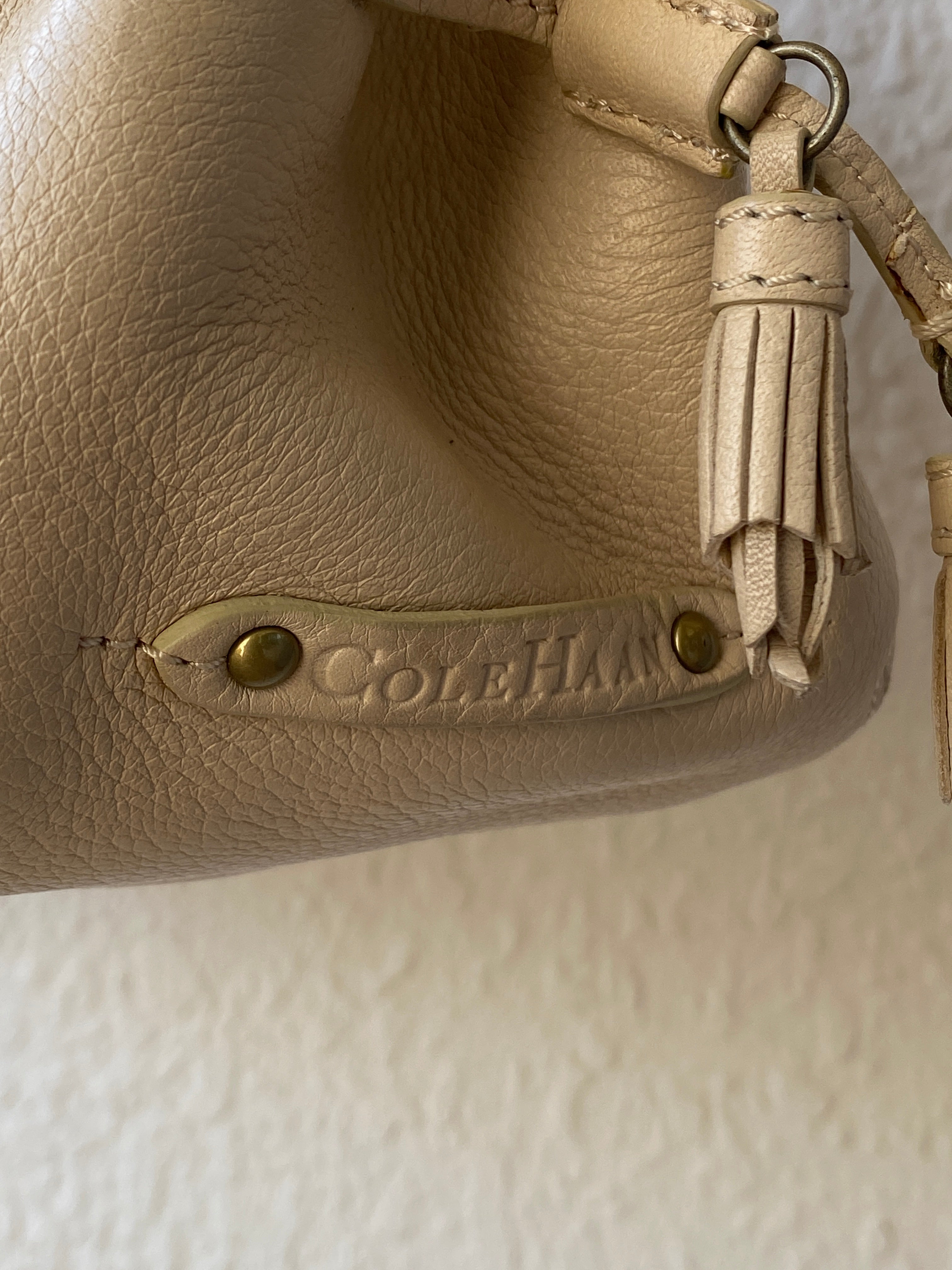 Beautiful Cole Haan Beige Genuine Leather Satchel Handbag Classic Shoulder Bag
