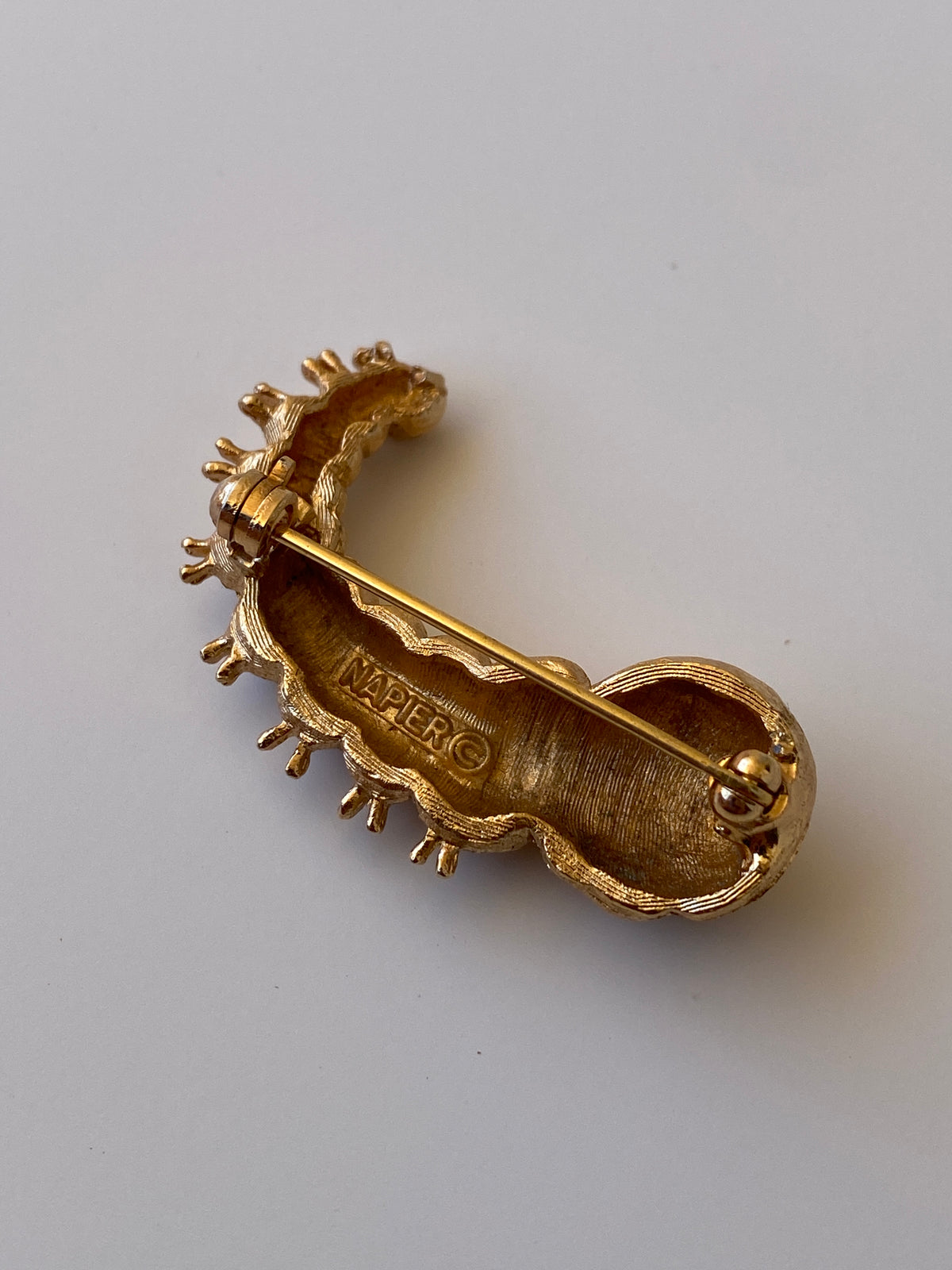 Vintage Napier Gold Tone Caterpillar Brooch Whimsical Figural Designer Pin Vintage Napier Gold Tone Caterpillar Brooch Whimsical Figural Designer Pin