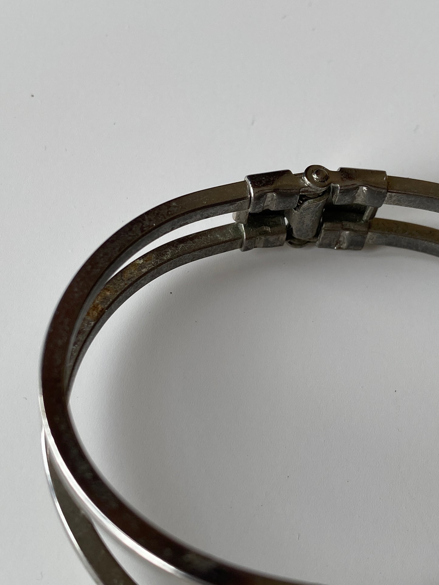 Vintage Silver-Tone Hinged Cuff Bracelet with Natural Stone Cabochon