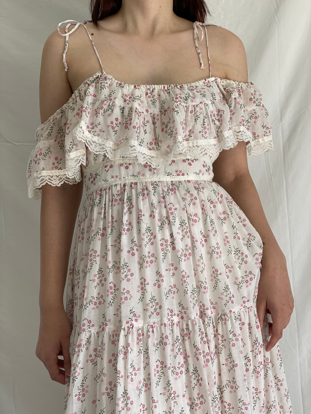 Vintage Gunne Sax by Jessica San Francisco Floral Cottagecore Maxi Dress Off Shoulder Ruffle Lace Prairie Gown - M