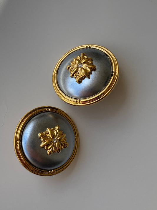 Vintage 1980s Two-Tone Silver Dome Gold Floral Rhinestone Centre Clip-On Earrings