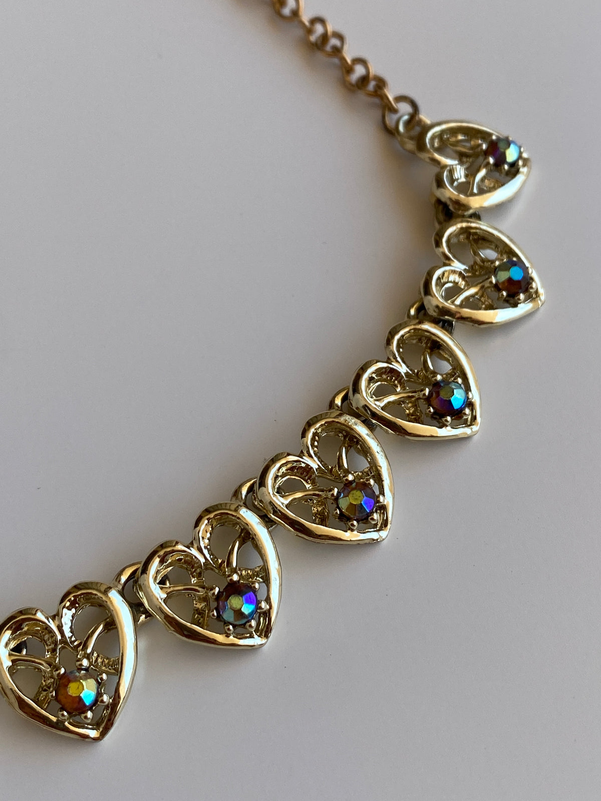 Vintage Gold-Tone Open Heart Motifs Rhinestone Chain Necklace Vintage Gold-Tone Open Heart Motifs Rhinestone Chain Necklace