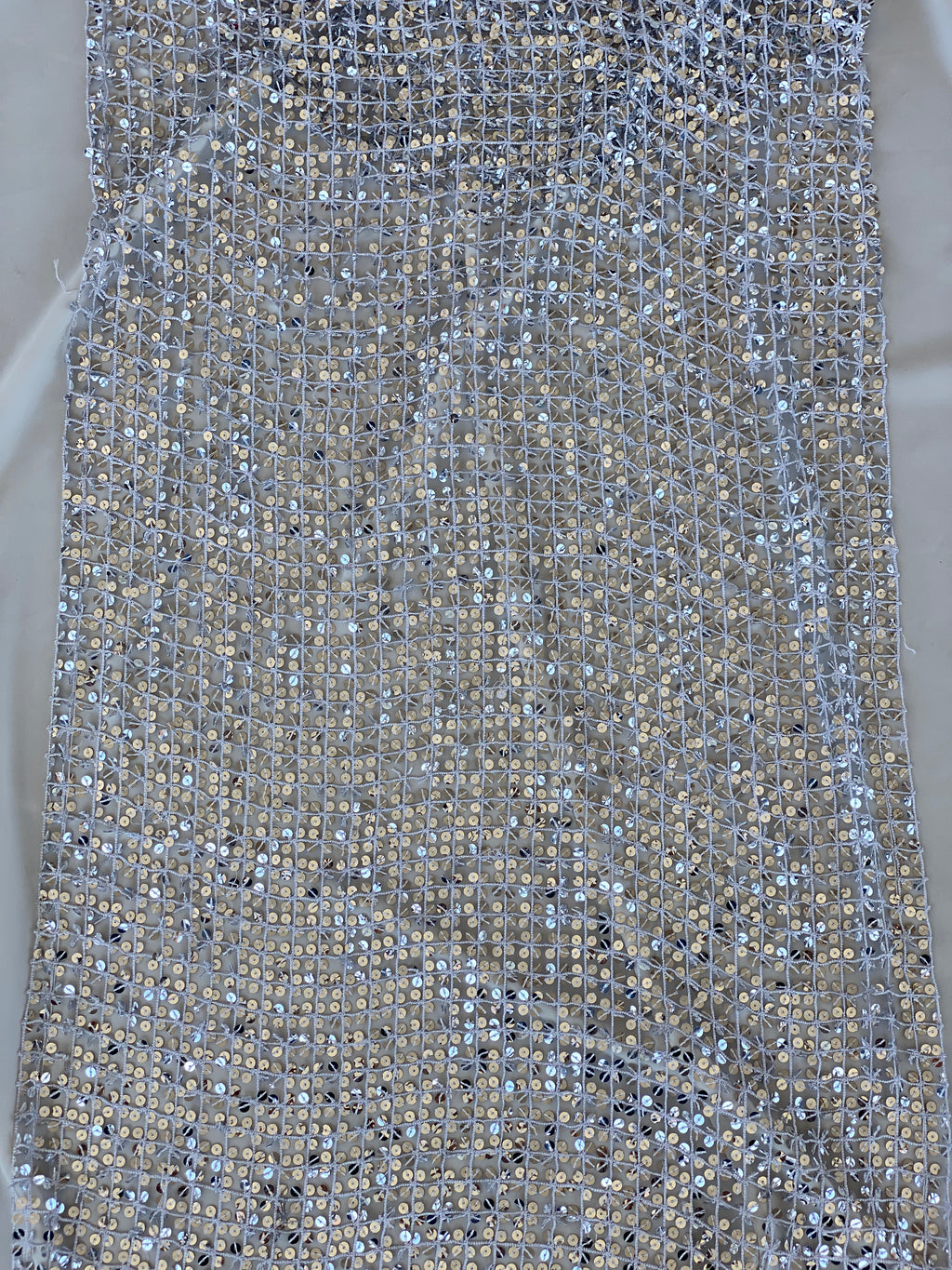 Caché Silver Sequin Mesh Evening Scarf Statement Party & Formal Accessory Metallic Wrap
