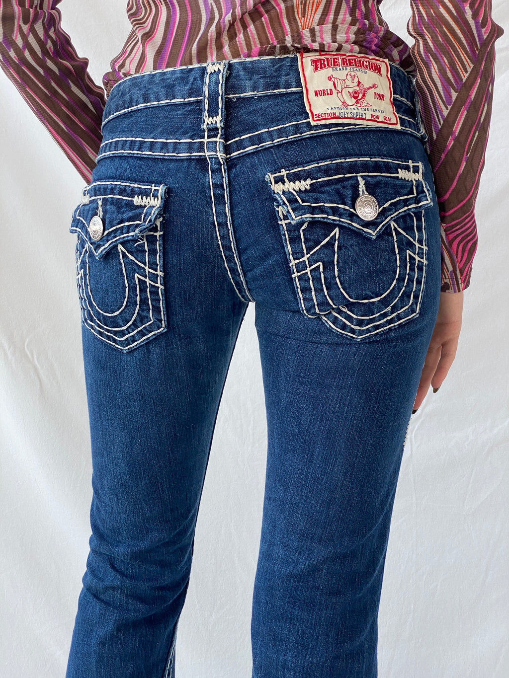بنطلون جينز داكن Y2K Big Stitch True Religion منخفض الخصر وواسع الساق - 36EUR