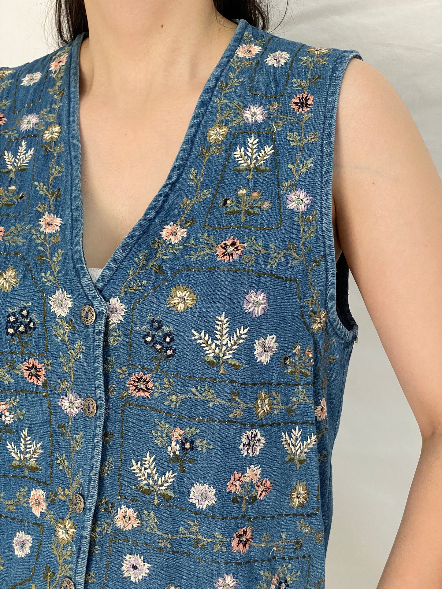 Vintage 90s New Directions Floral Embroidered Beaded Denim Vest – S