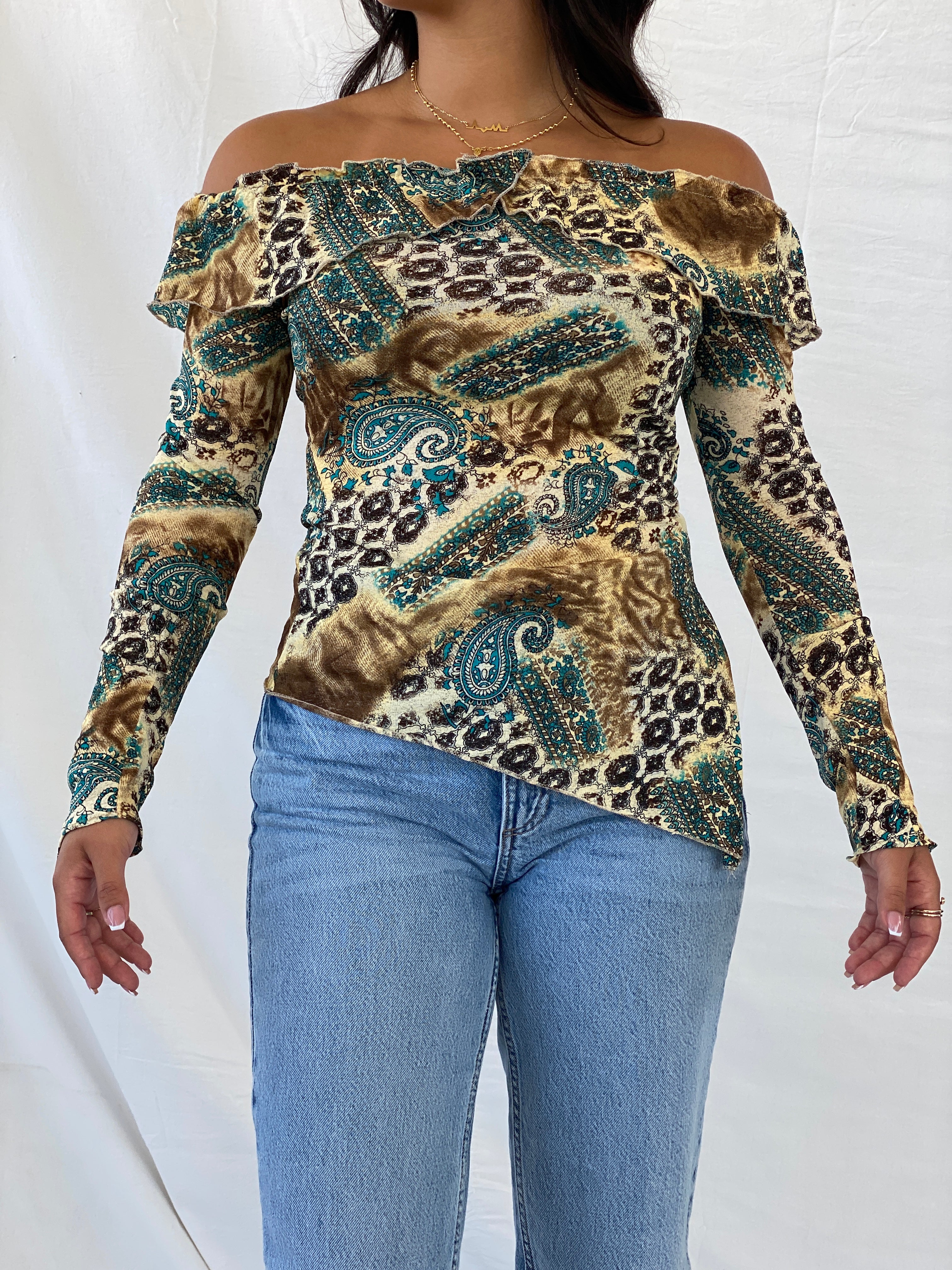 Vintage Gruppo Moda Beige and Blue Floral Off-Shoulder Top - S