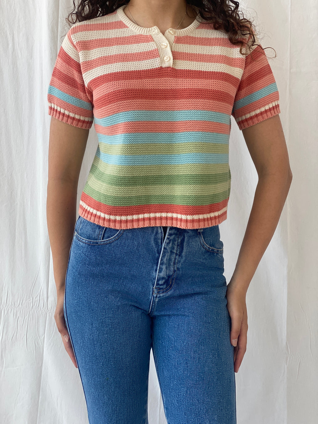 بلوزة ليز كلايبورن ليزوير المخططة باللون الوردي الباستيل من القطن المحبوك - مقاس صغير