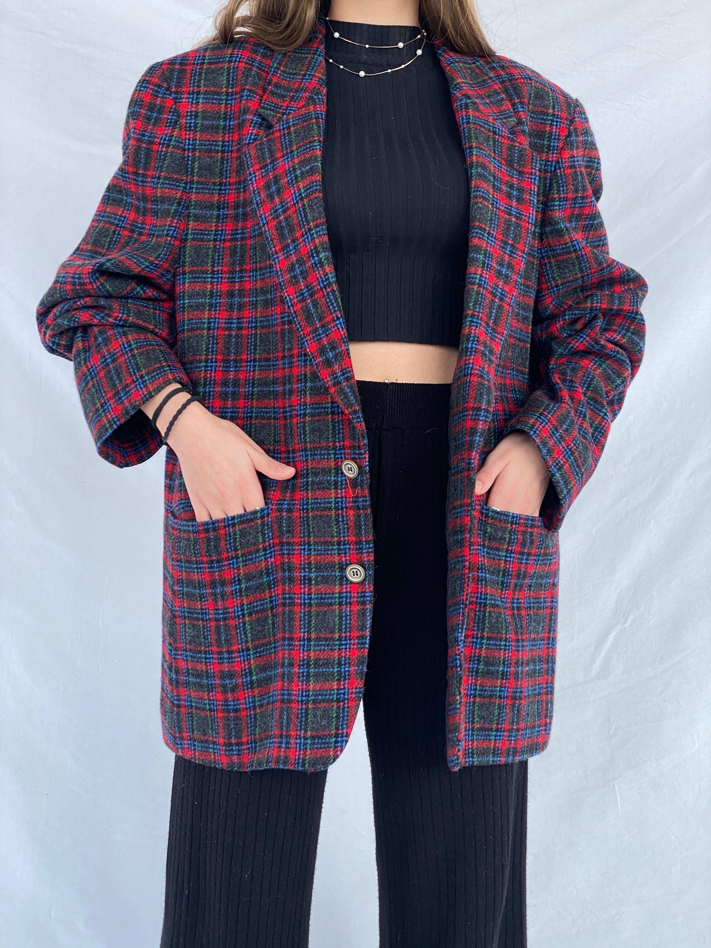 Vintage Oversized Red Plaid Blazer - Balagan Vintage Blazer 90s, blazer, Mira, plaid blazer, winter