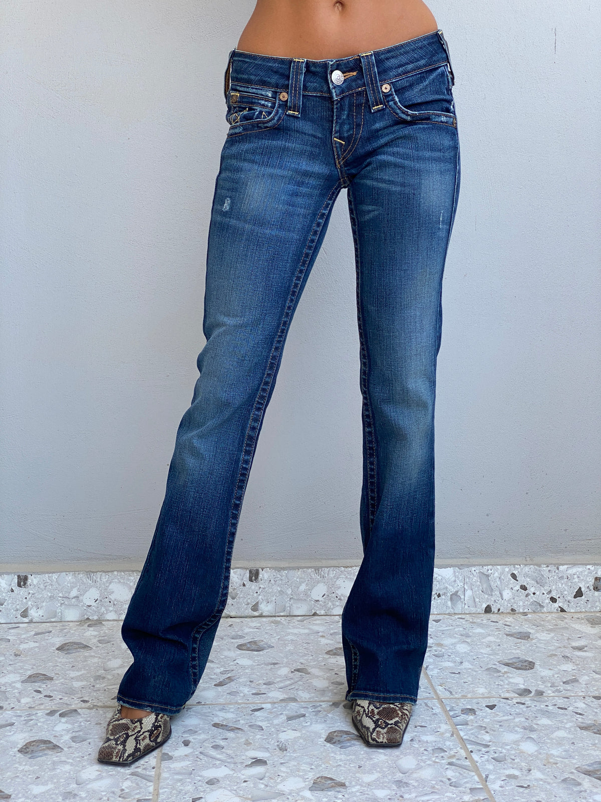 Vintage Y2K True Religion Joey Flap Pocket Low Rise Bootcut Jeans - 34EUR Vintage Y2K True Religion Joey Flap Pocket Low Rise Bootcut Jeans - 34EUR