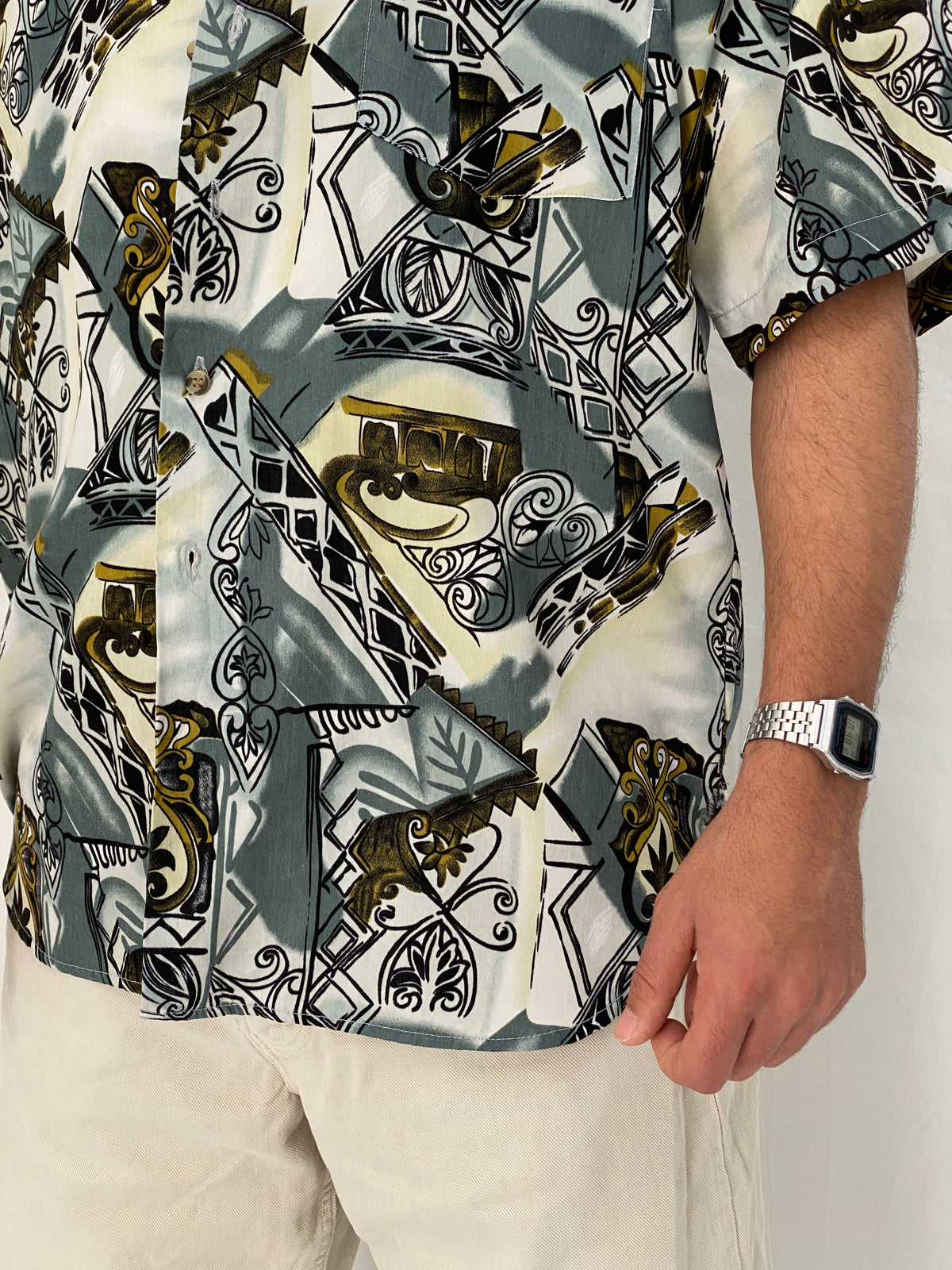 Vintage Valentine Italy Style Abstract Printed Short Sleeve Shirt – M Vintage Valentine Italy Style Abstract Printed Short Sleeve Shirt – M