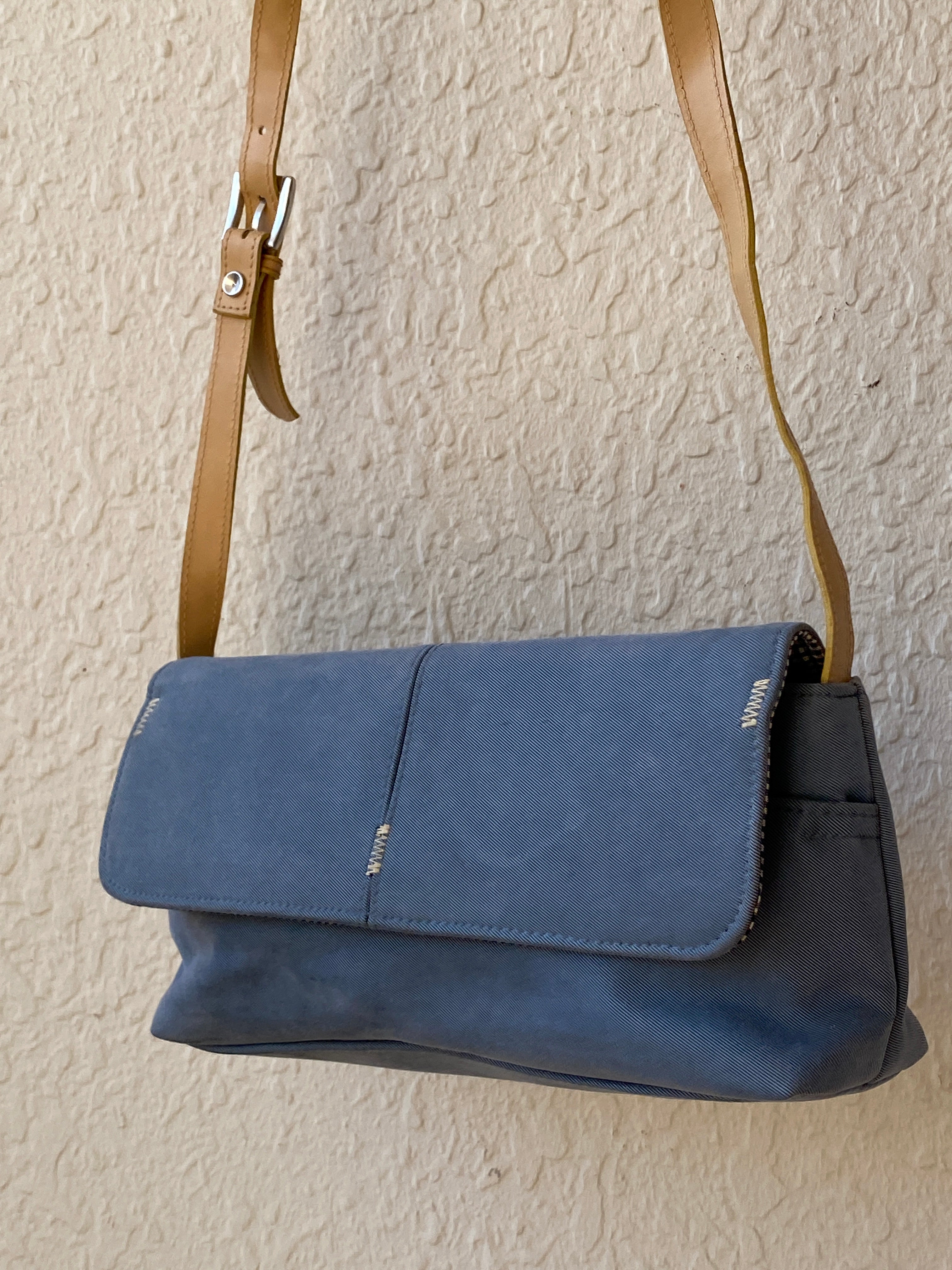 Vintage Amanda Smith Blue Purse Minimalist Y2K Flap Crossbody Bag