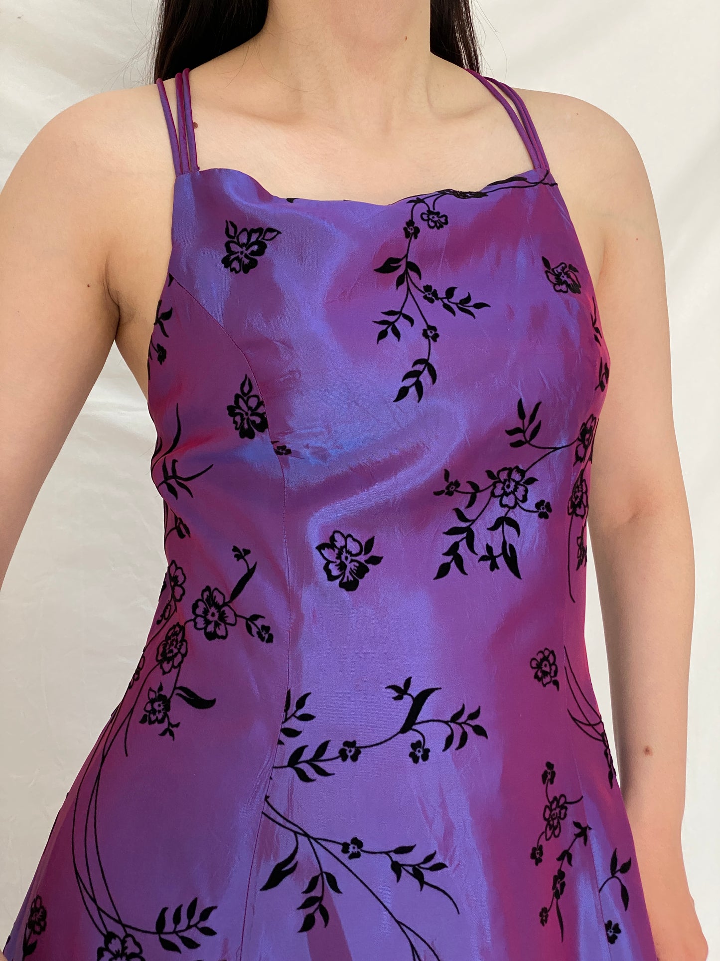 Y2K Murek Fashion Purple Satin Velvet Floral Detailing Maxi Prom Dress – M