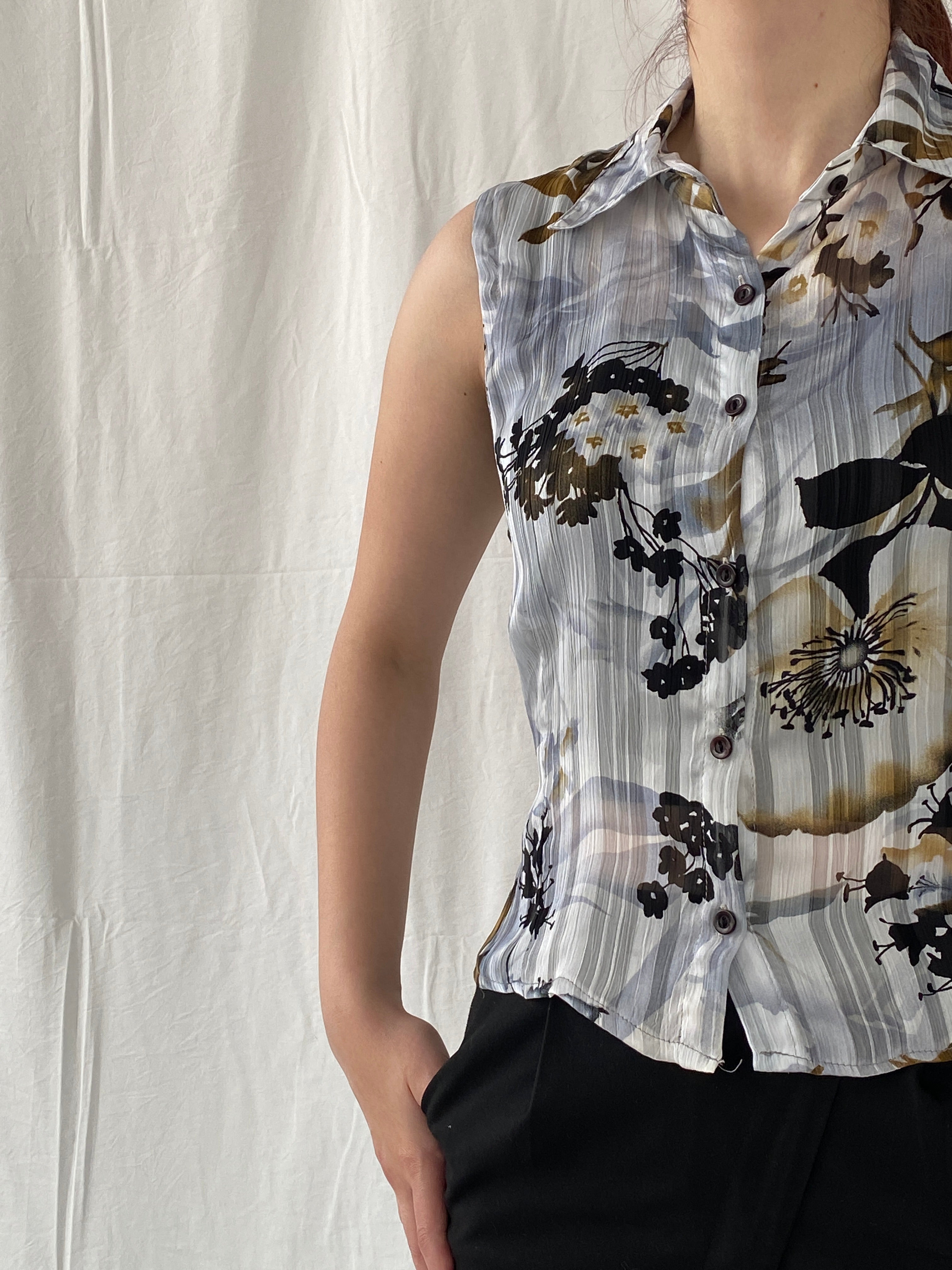 Vintage Fashionway Women’s Sheer Floral Sleeveless Buttoned Shirt - L