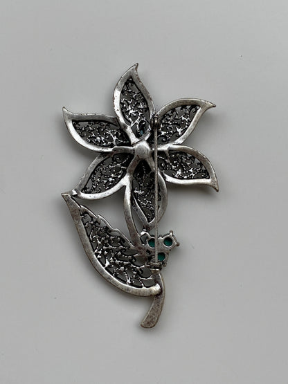 Vintage Silver Tone Filigree Flower Brooch with Green Stones – Ornate Floral Statement Pin