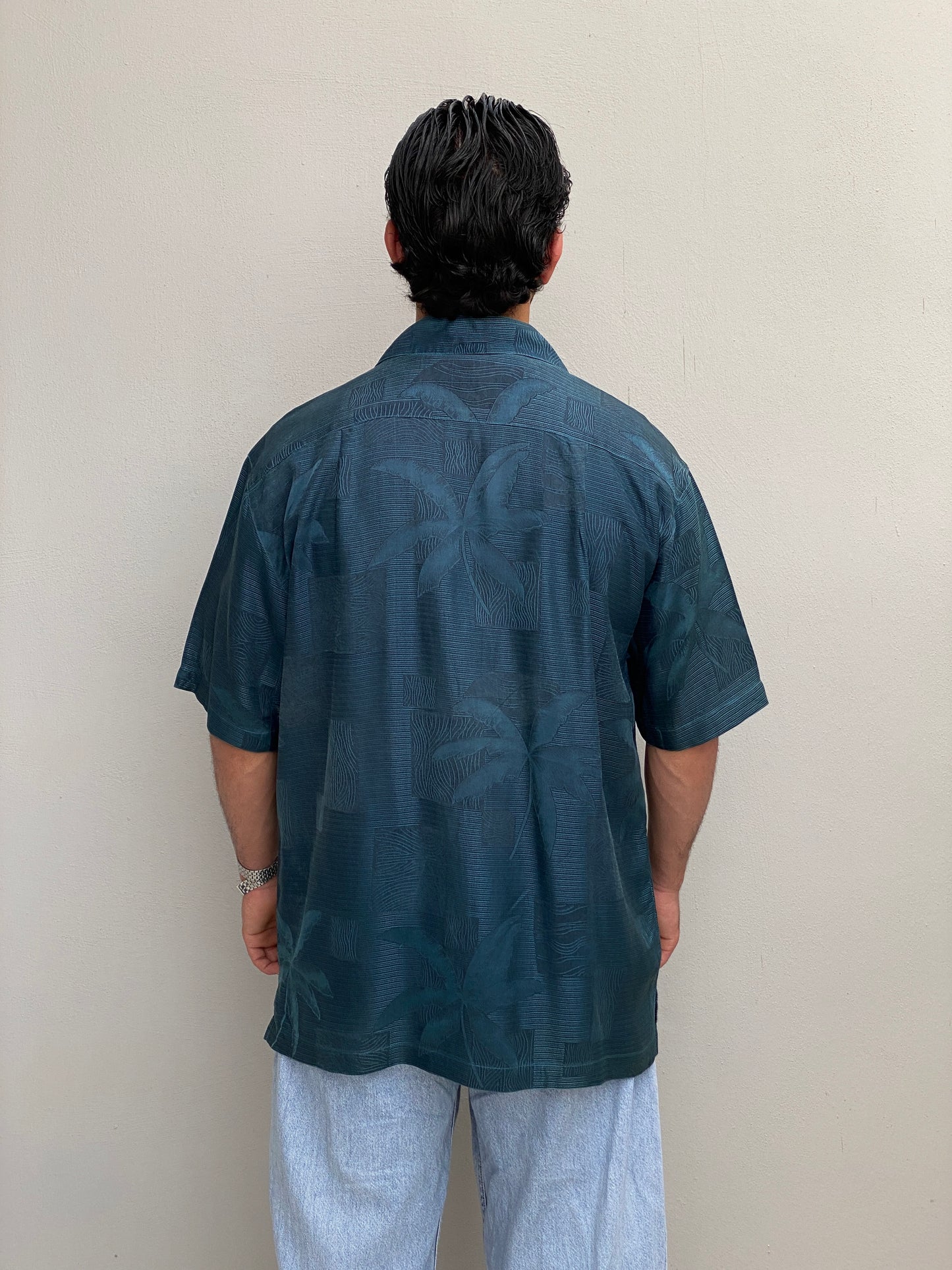 Vintage Tommy Bahama Relax Deep Navy Palm Jacquard Silk Camp Shirt – M