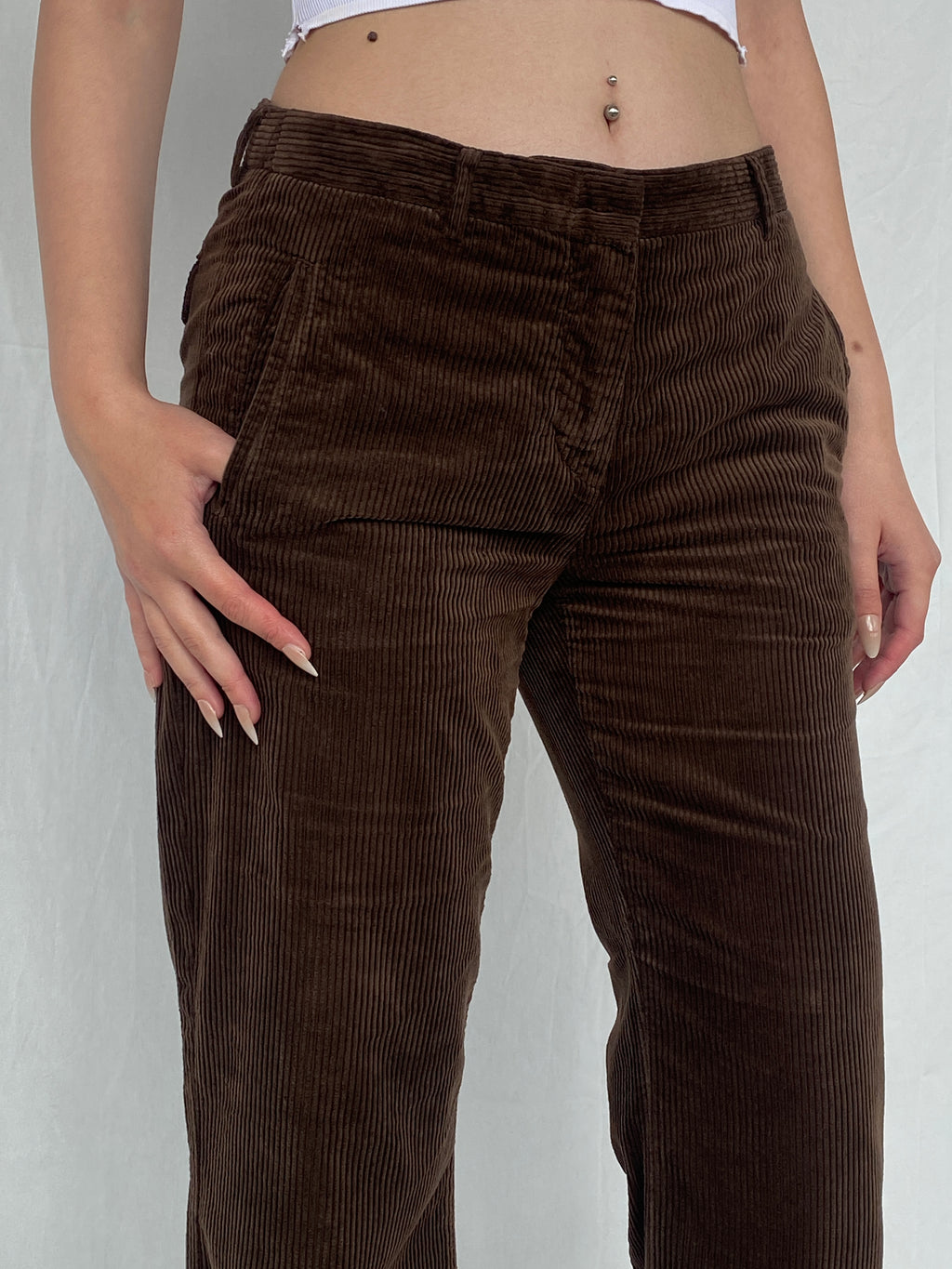 SOFIE D'HOORE بنطلون نسائي من قماش مخملي بني بقصة مستقيمة - 38 يورو