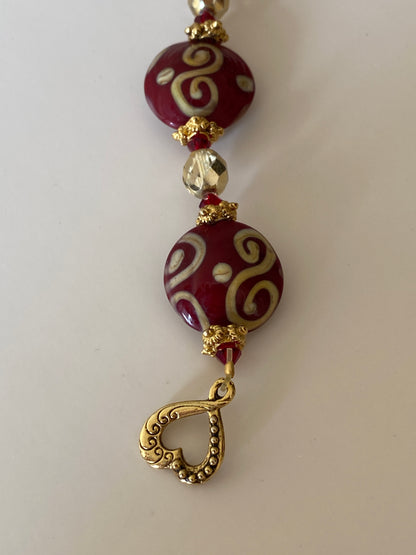 Vintage Lampwork Glass Bead Bracelet Red Swirl Beads with Gold-Tone Toggle Clasp