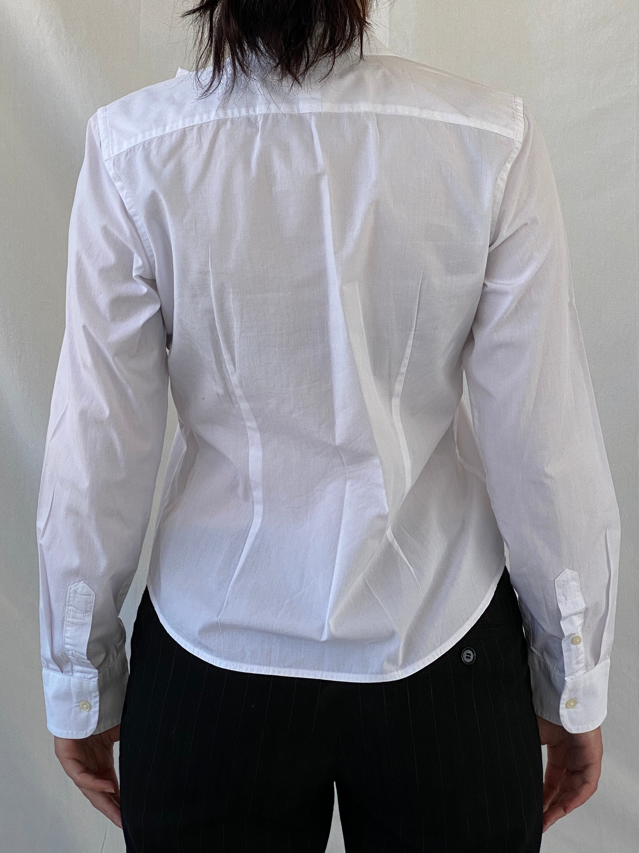 قميص مكتب لورين باي رالف لورين بأكمام طويلة وأزرار وبلوزة بيضاء مكشكشة - مقاس صغير