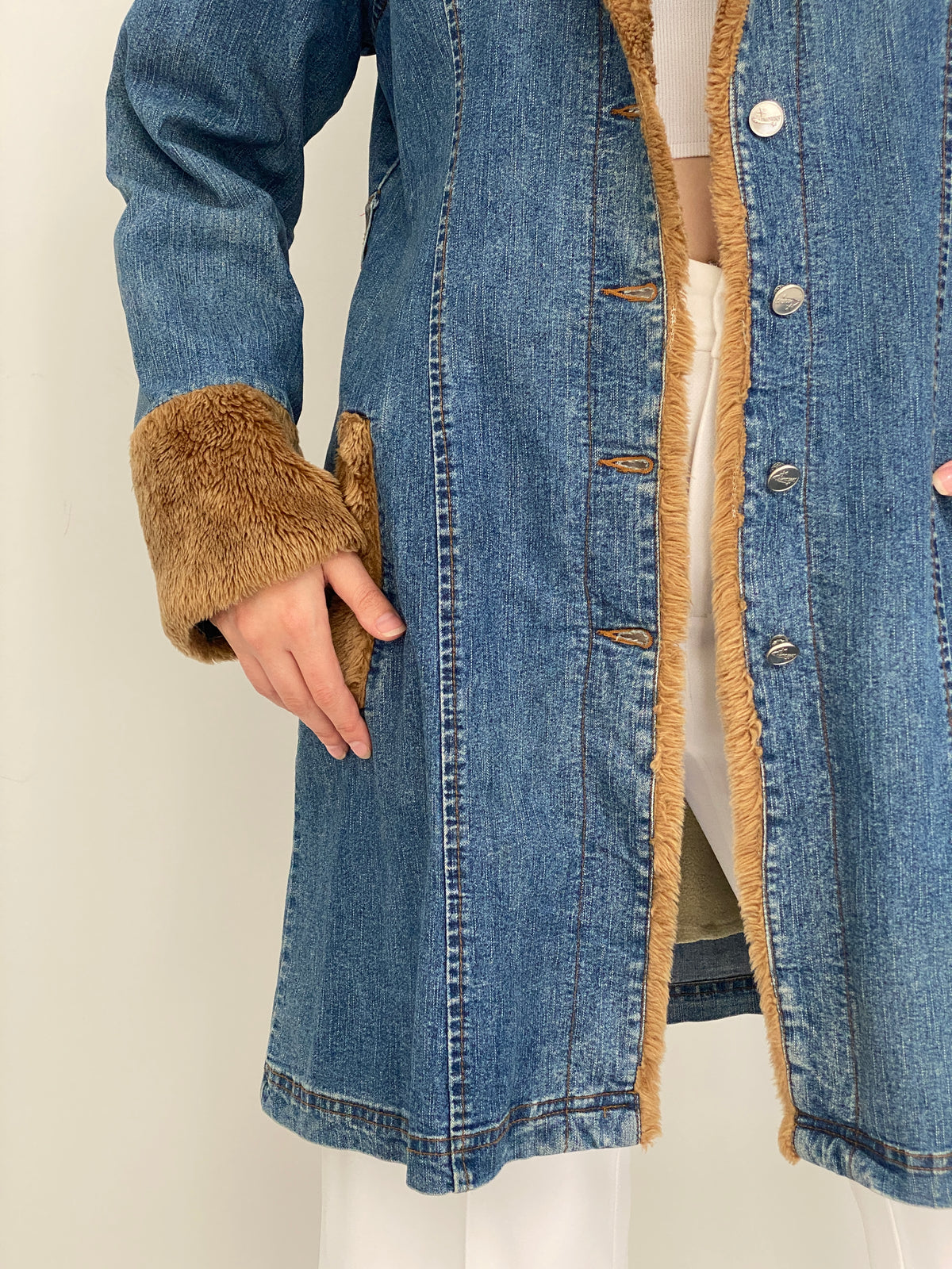 Y2K Luckystars Heavy Denim Coat with Brown Faux Fur Lining – L