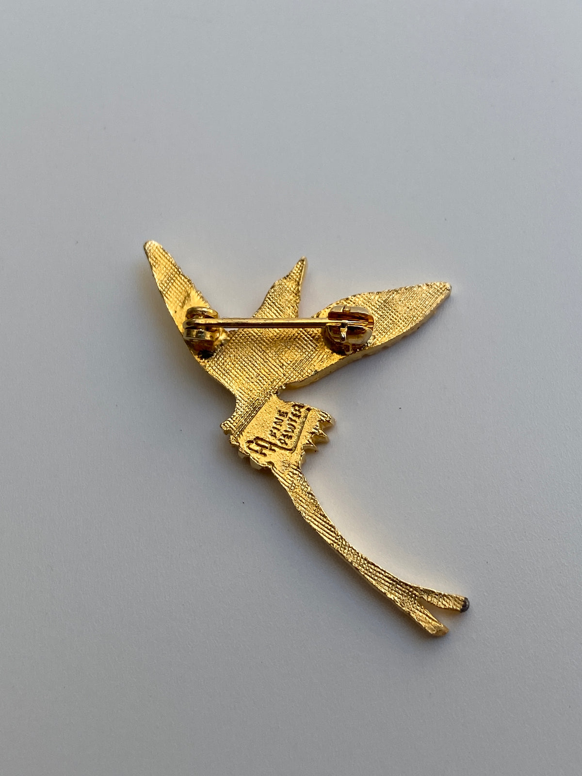 Vintage AA Fine Pewter Gold Tone Flying Swallow Bird Brooch Gold Plated Figural Mini Pin Vintage AA Fine Pewter Gold Tone Flying Swallow Bird Brooch Gold Plated Figural Mini Pin