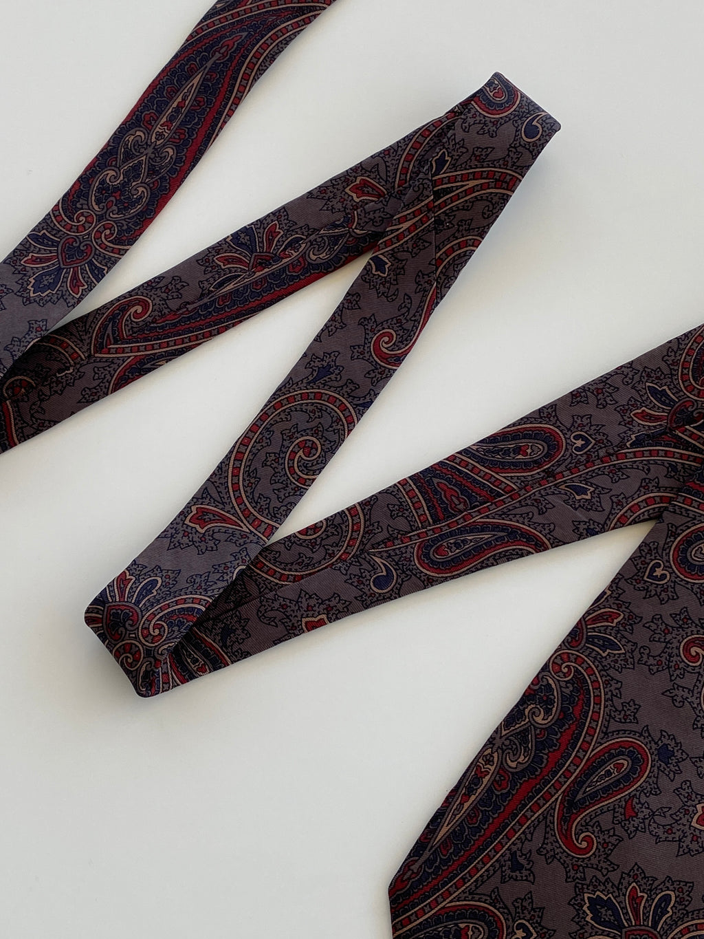 Vintage GANT Brown Paisley Print Men’s Neck Tie
