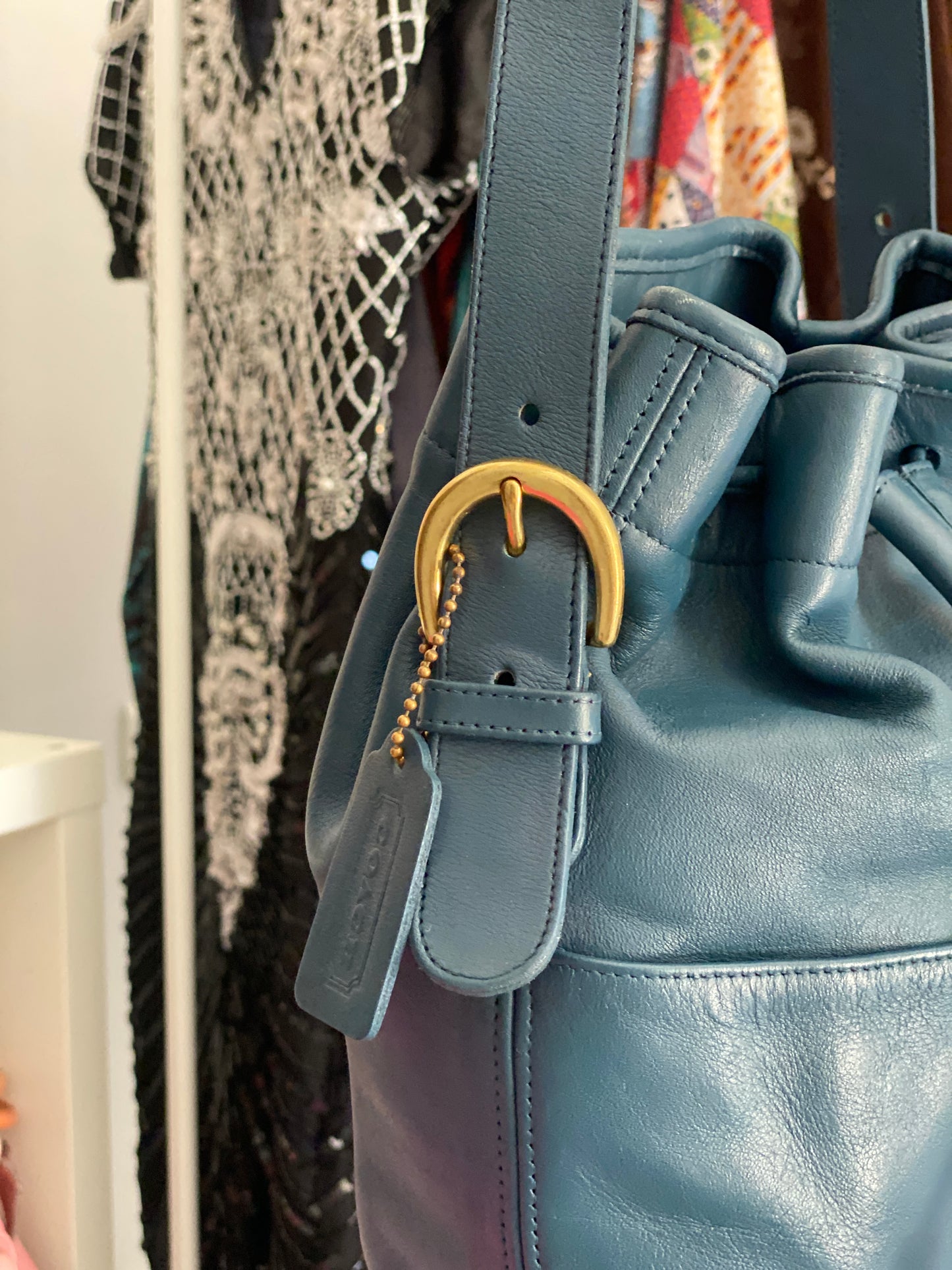 Vintage 1995 Coach Thompson 4151 Navy Blue Glovetanned Leather Drawstring Bucket Shoulder Bag