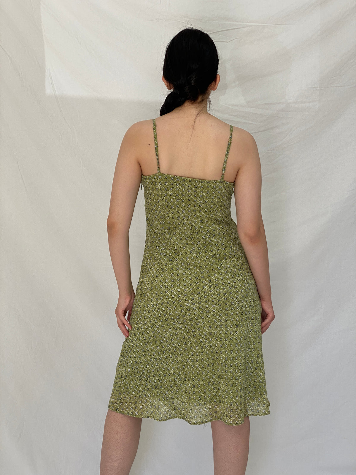 Y2K Vero Moda Olive Green Paisley Floral Beaded Midi Dress – M Y2K Vero Moda Olive Green Paisley Floral Beaded Midi Dress – M
