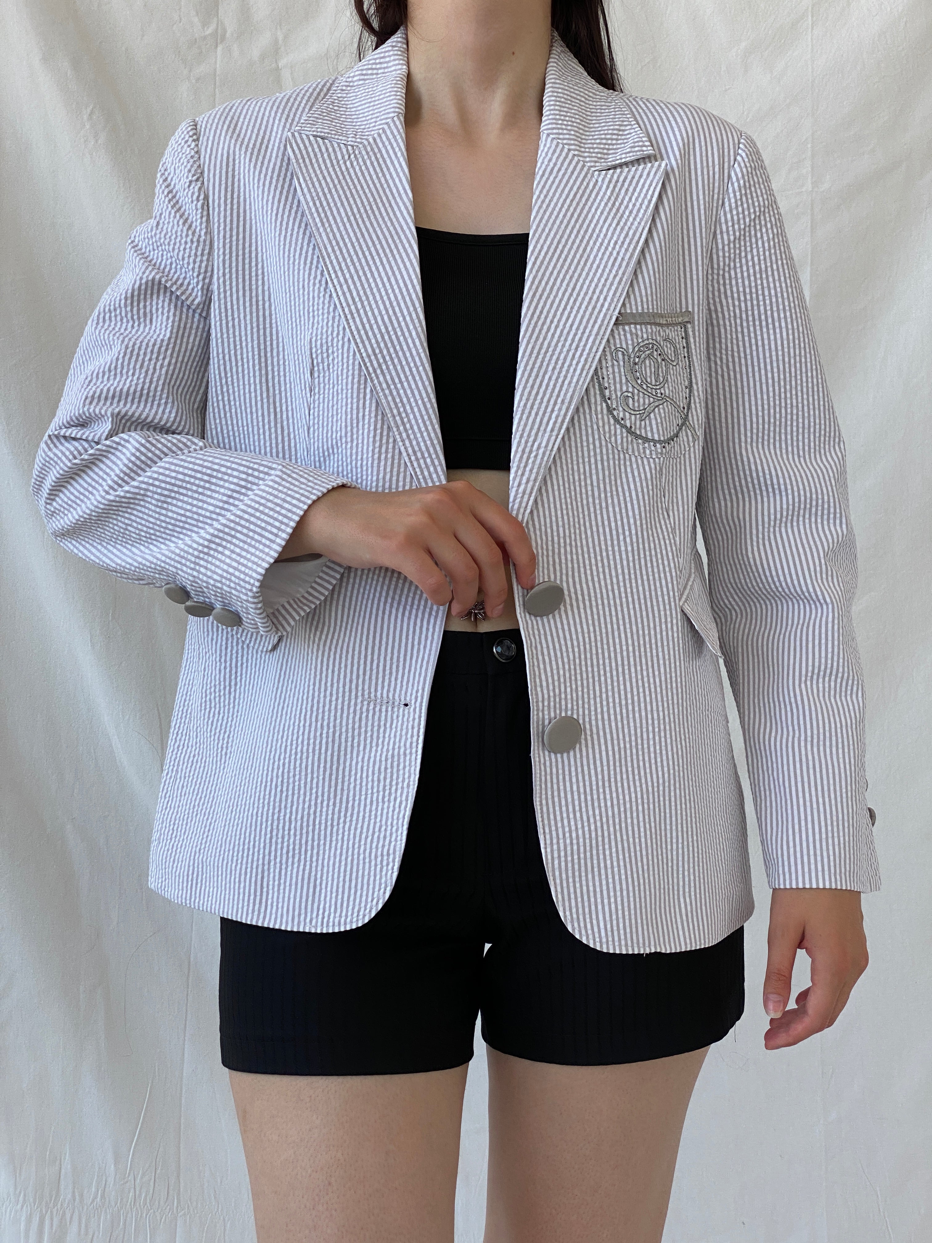 Seleste GiYim Cotton Striped Blazer Crest Patch Preppy Academic-Core Seersucker Jacket - L
