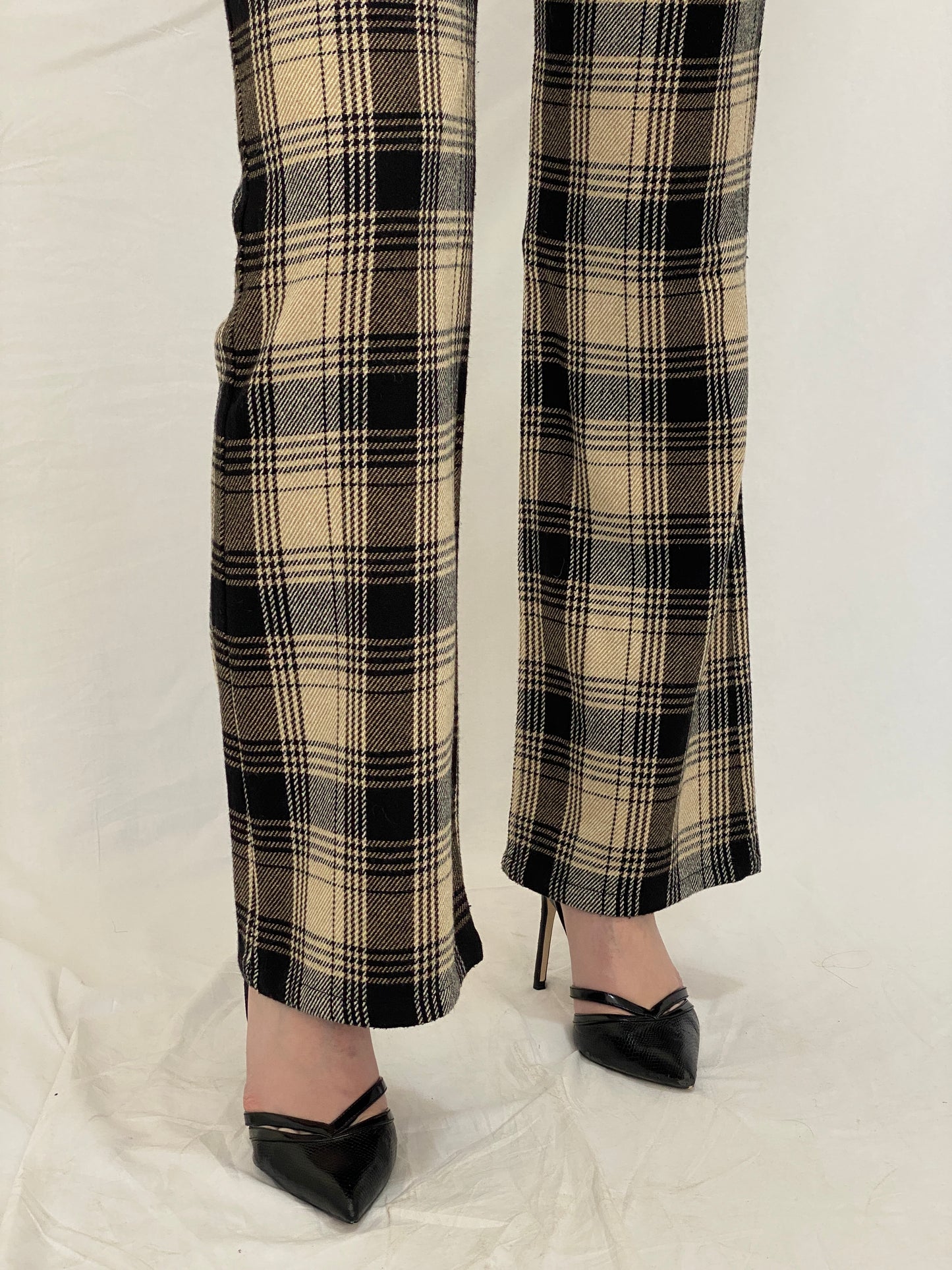 Vintage Y2K Freeman T. Porter Beige & Black Plaid Low Rise Flare Pants - M