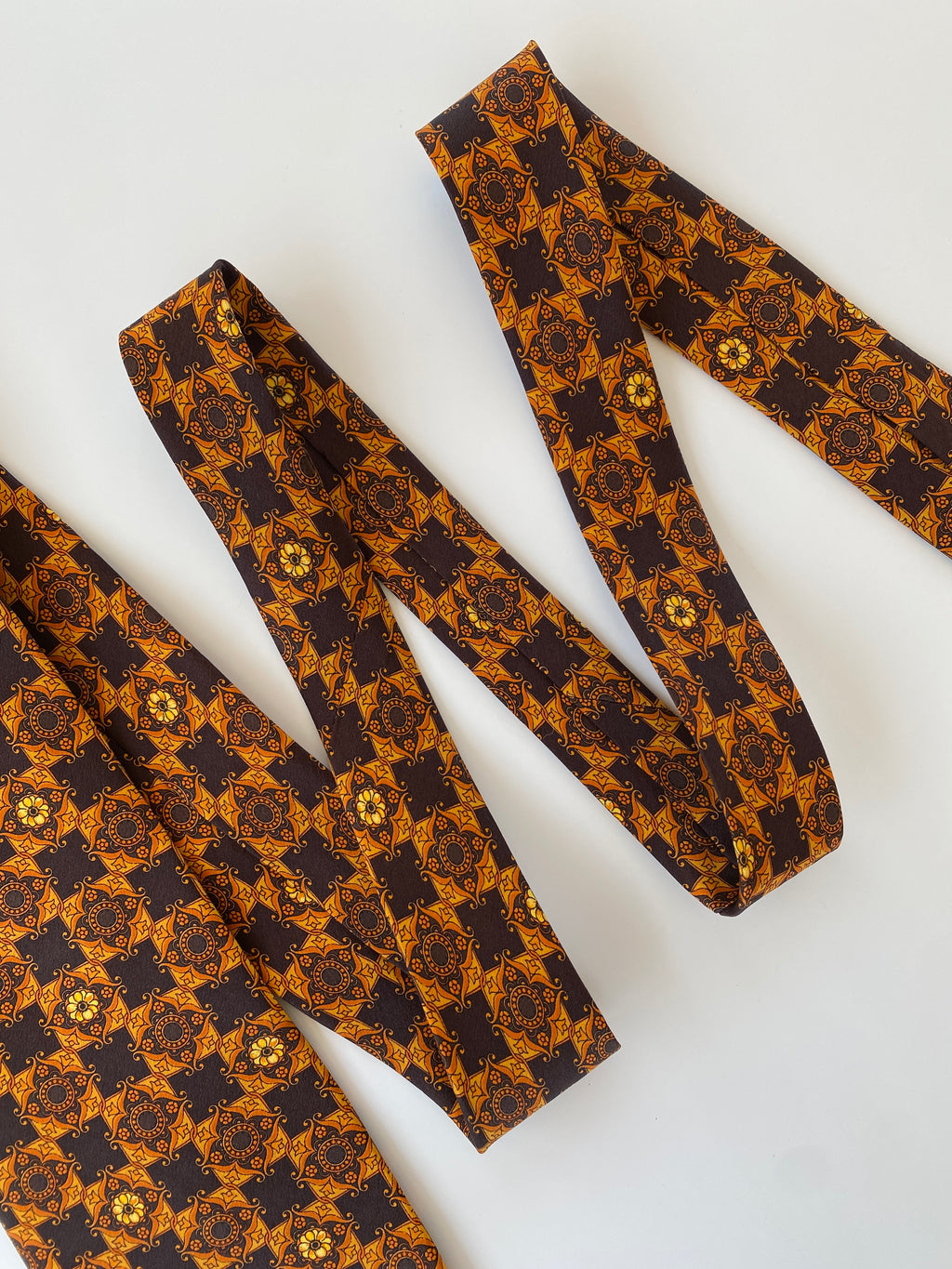 Vintage YSL Yves Saint Laurent Printed Silk Men’s Neck Tie