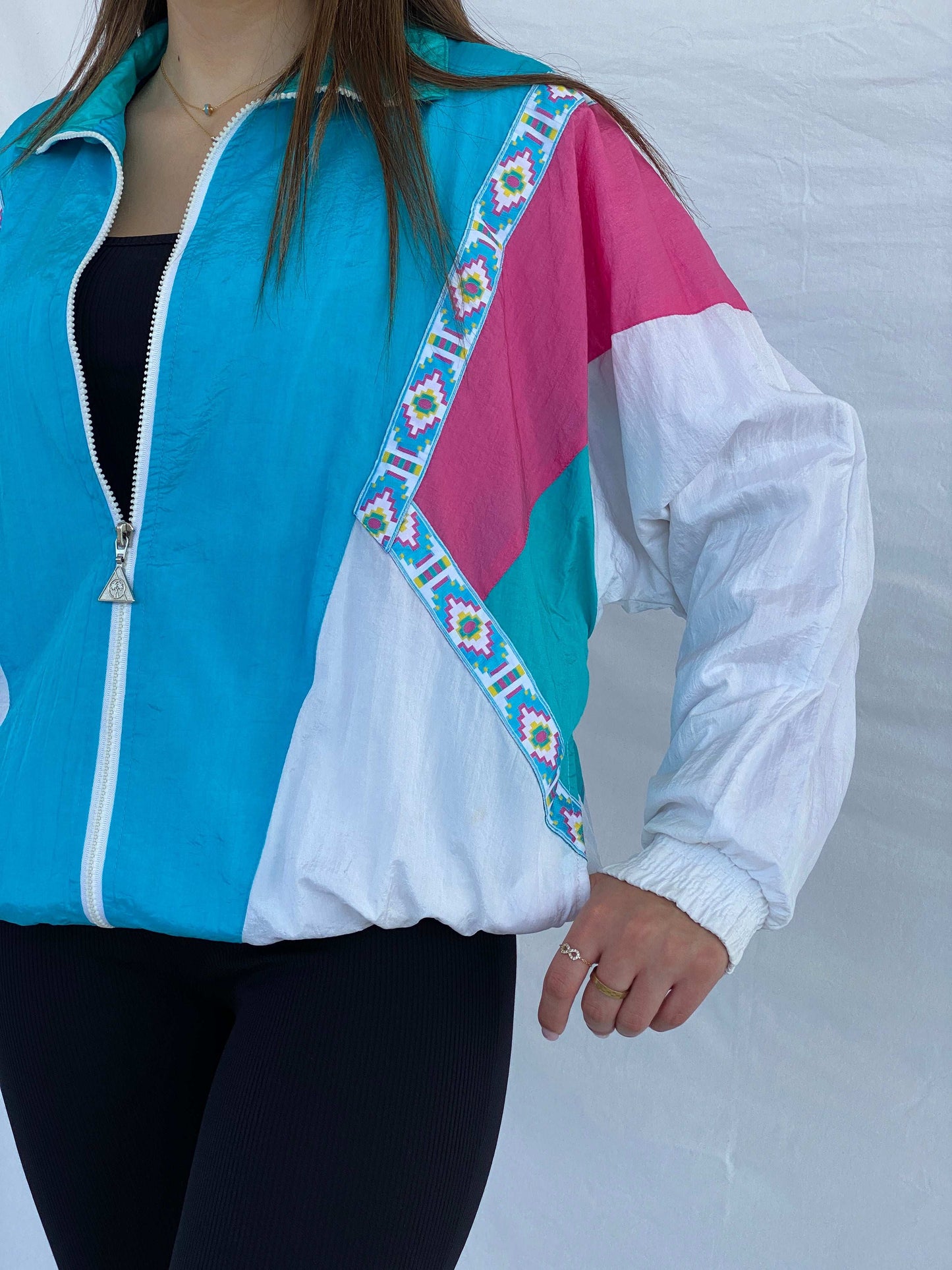 Vintage 80s/90s Casual Isle Windbreaker Jacket Size M - Balagan Vintage Windbreaker Jacket 80s, 90s, Juana, NEW IN, vintage windbreaker, windbreaker, windbreaker jacket