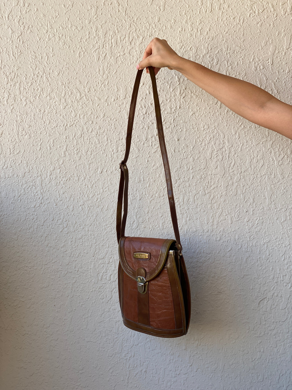 Vintage Marc Chantal Brown Leather Cross Body Bag