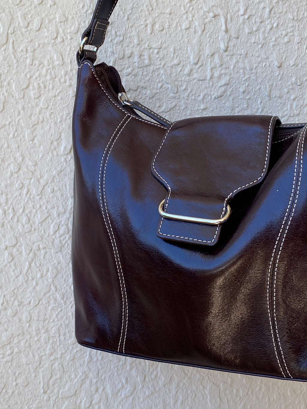 Vintage Naturalizer Genuine Leather Shoulder Bag in Deep Chocolate Brown