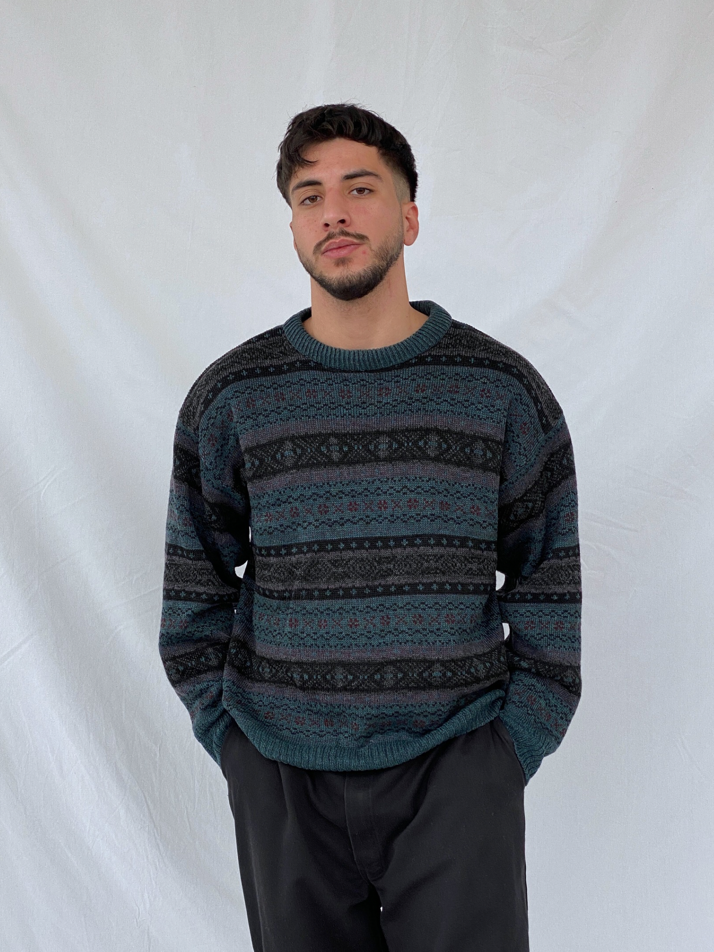 Vintage 90s MC Men’s Casuals Geometric Abstract Striped Green Crew Neck Knitted Sweater - M