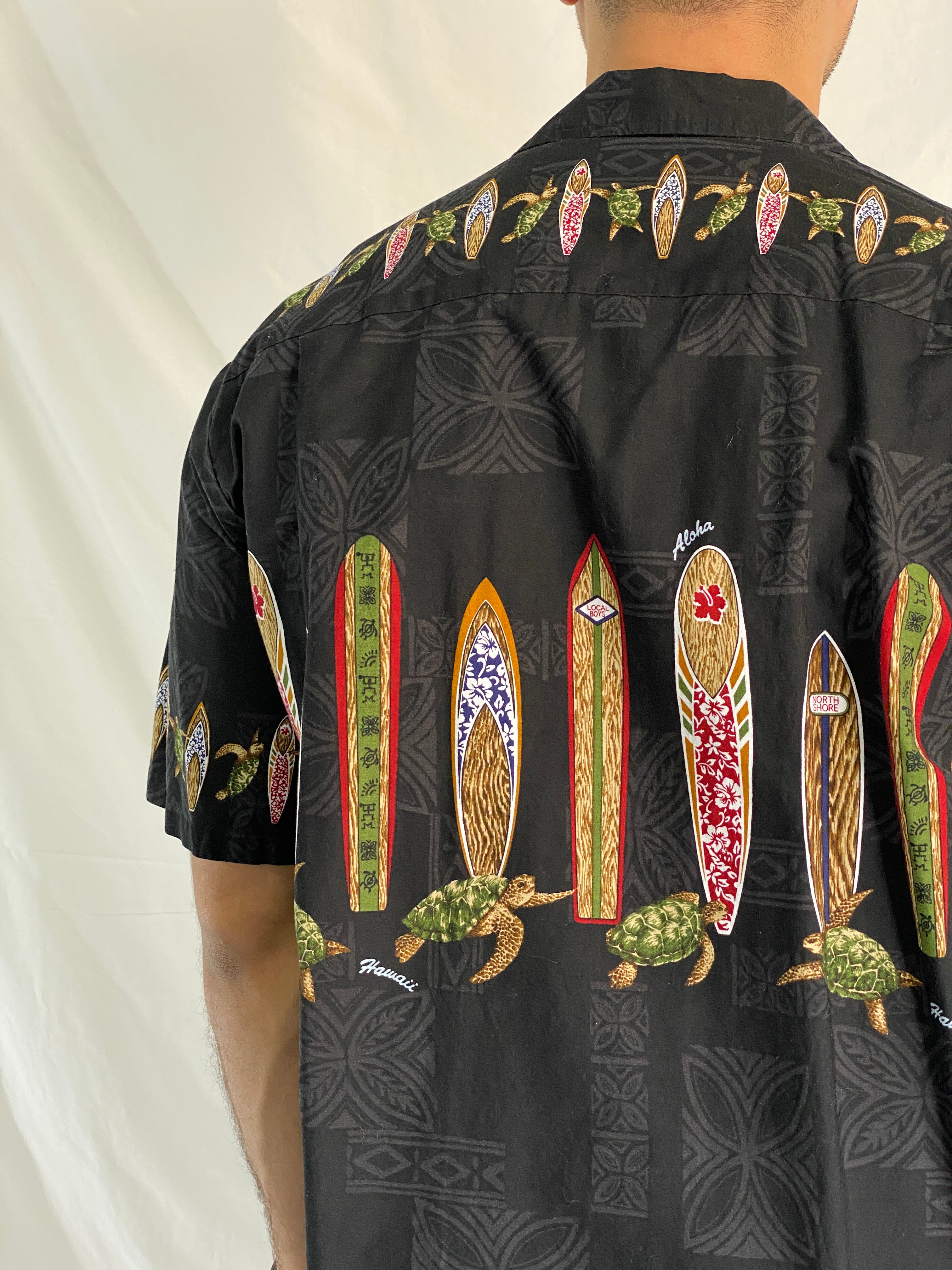Royal Hawaiian Creations Black Cotton Aloha Surfboard And Turtle Print Men’s Short Sleeve Shirt - XL