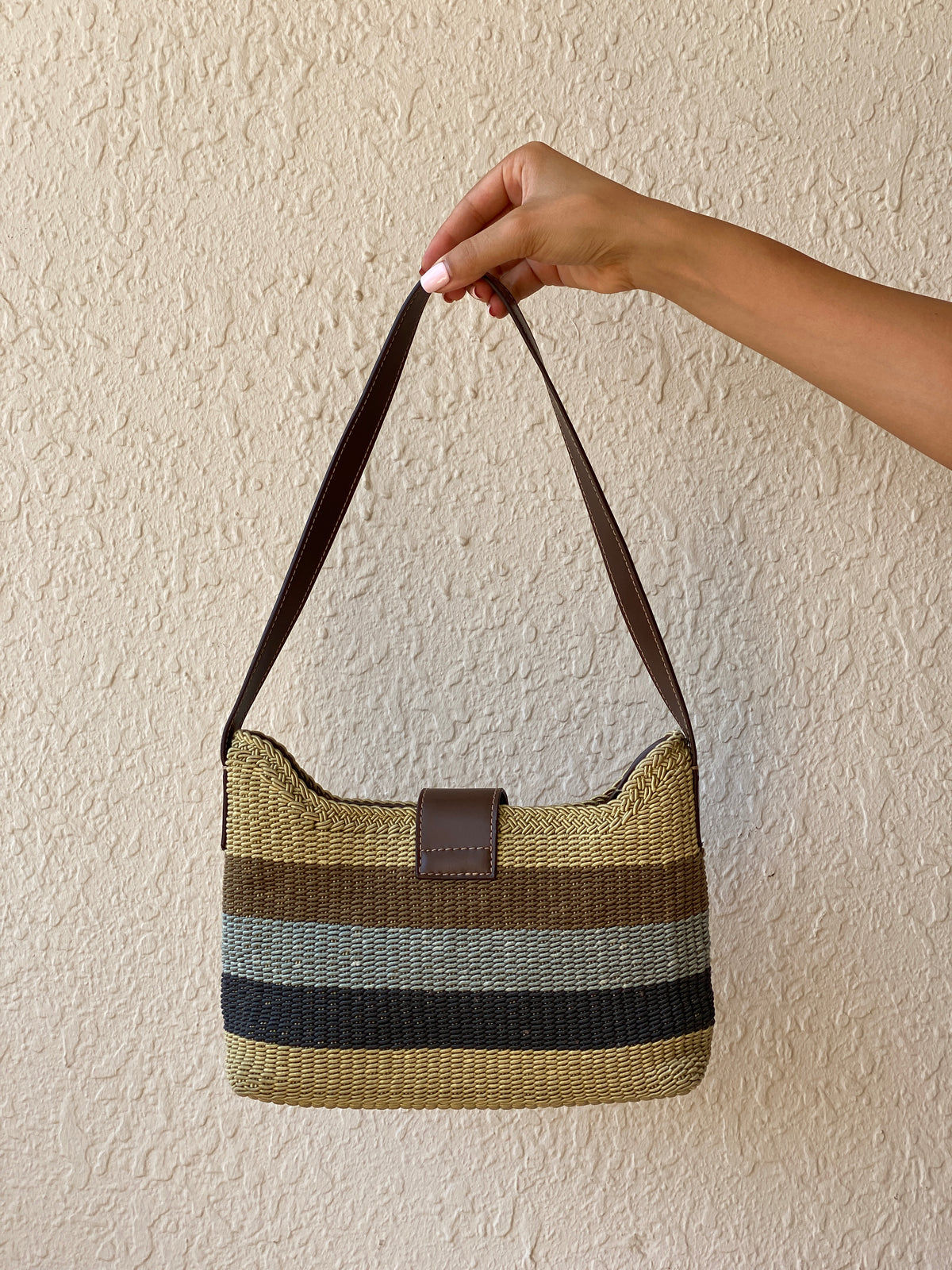 Vintage Y2K Liz Claiborne Neutral Striped Woven Shoulder Bag Vintage Y2K Liz Claiborne Neutral Striped Woven Shoulder Bag