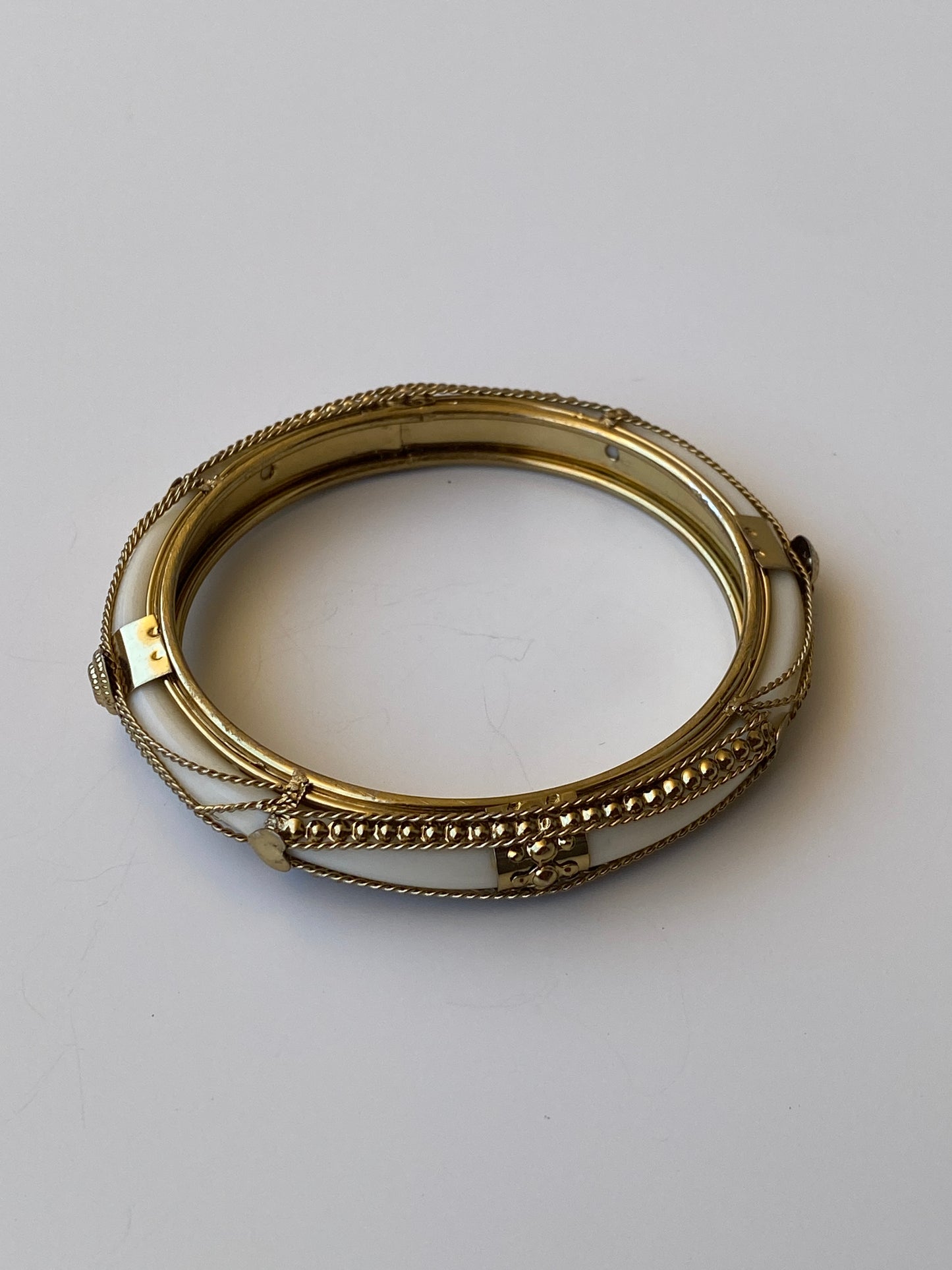 Vintage White Enamel & Gold Tone Hinged Bangle Bracelet Minimalist Luxe Statement Jewelry