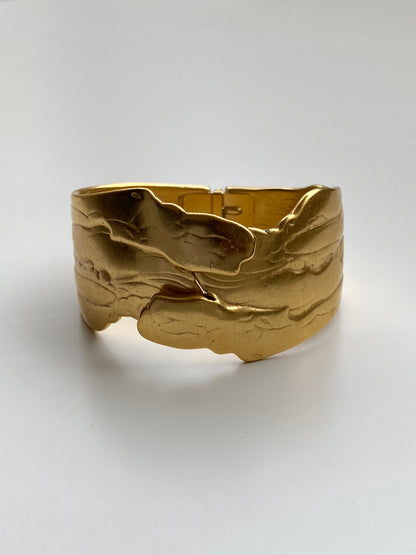 Rare Collectable Vintage Trifari Kunio Matsumoto Gold-Tone Sculptural Hinged Cuff Bracelet