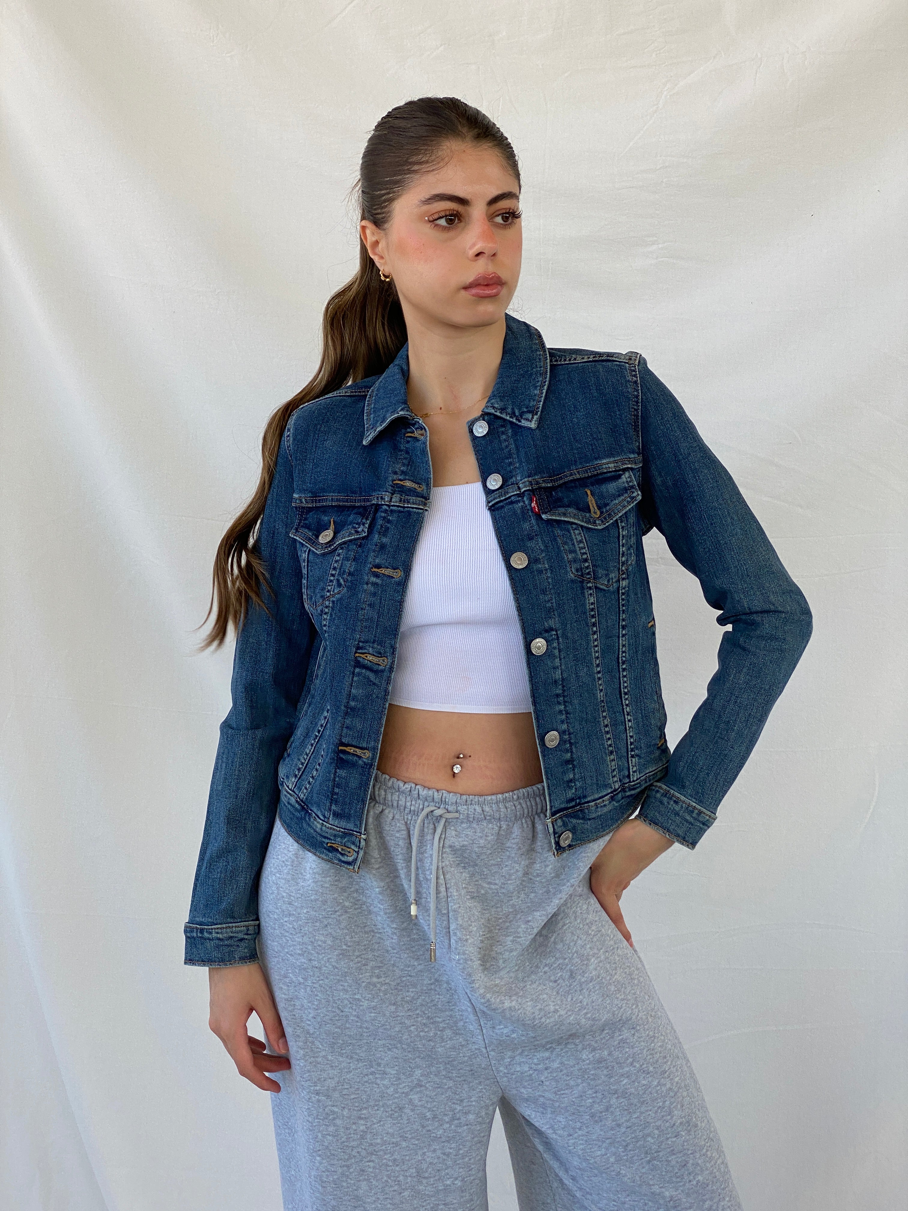 جاكيت جينز نسائي من ليفايس - مقاس صغير