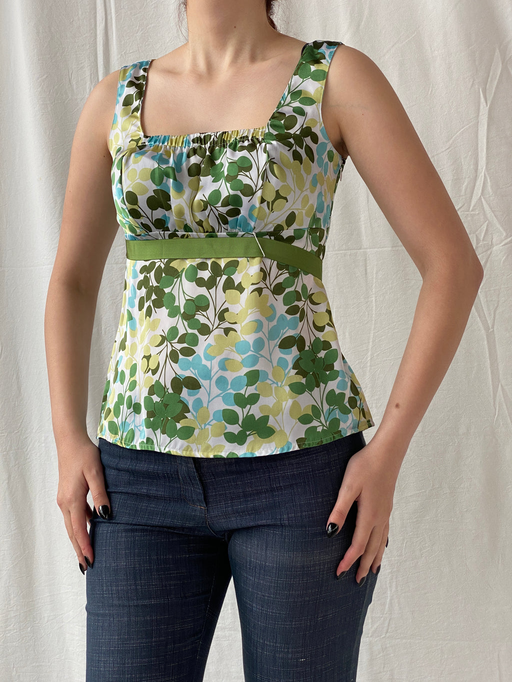 Ann Taylor LOFT Cottage Core Leaf Print Green Sleeveless Blouse - S