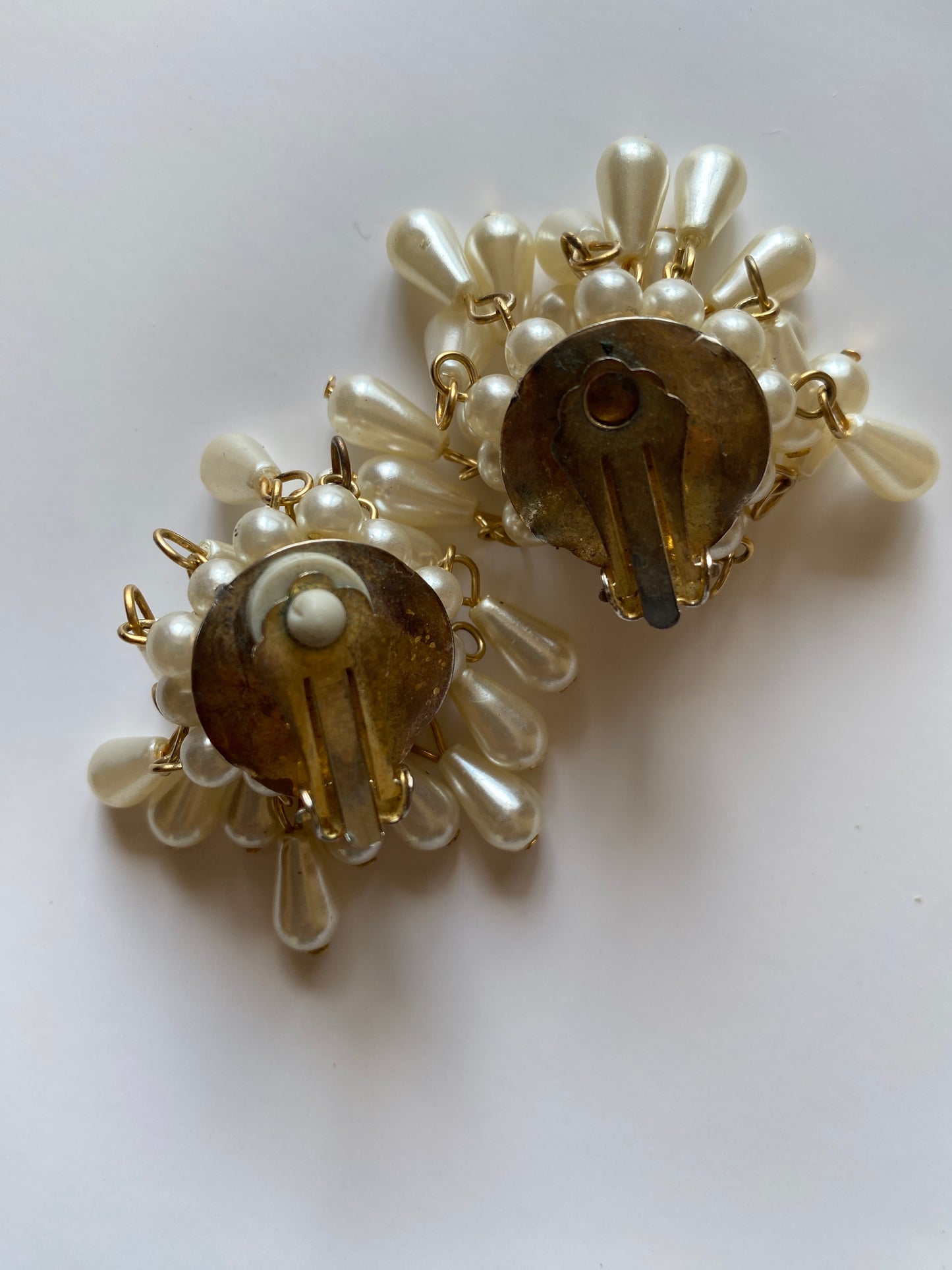 Vintage 1980s Faux Pearl Ivory Gold Tone Cluster Clip-On Earrings