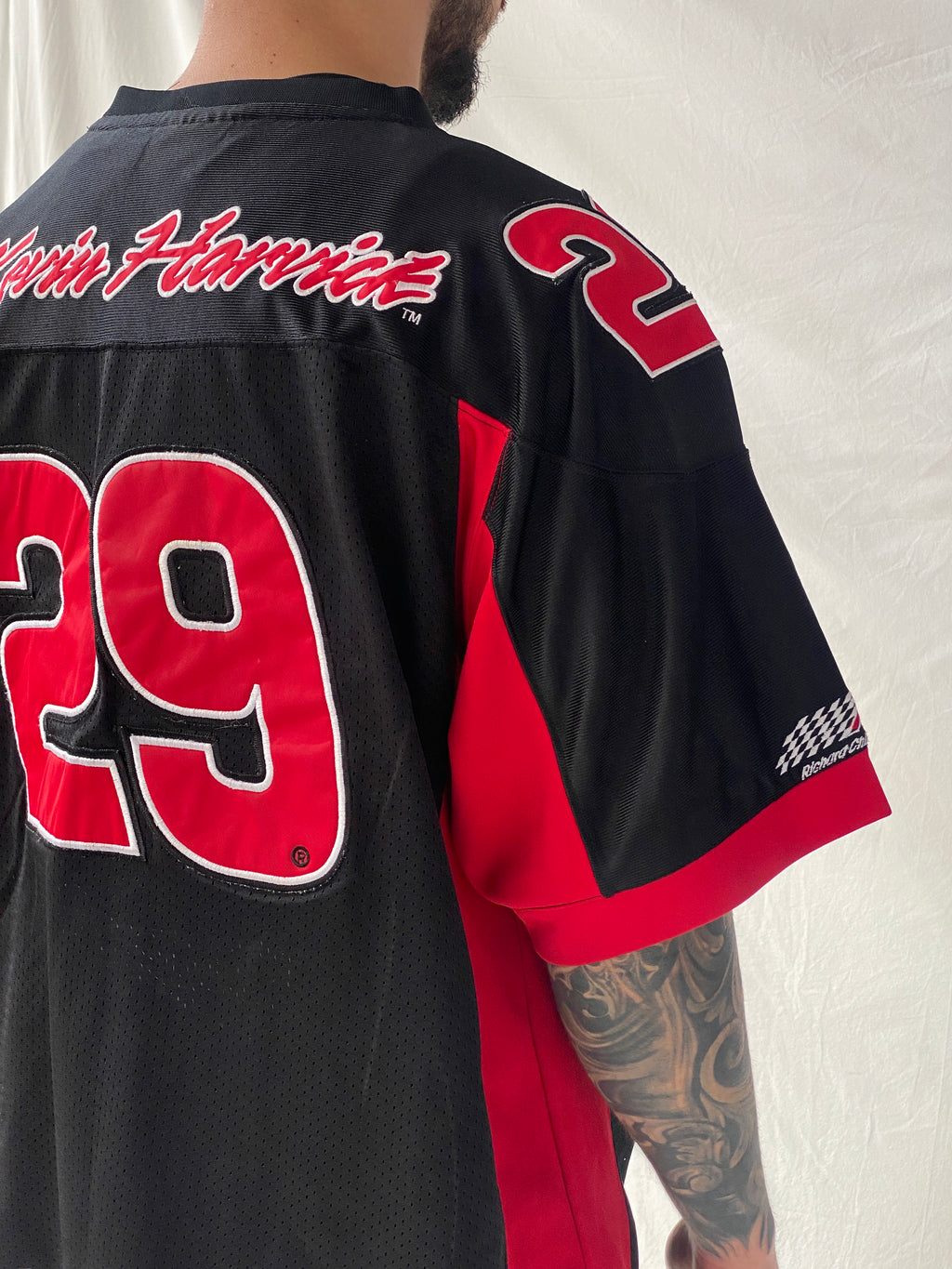 قميص سباق كيفن هارفيك #29 أسود بأكمام قصيرة من Vintage Chase Authentics NASCAR - مقاس XL