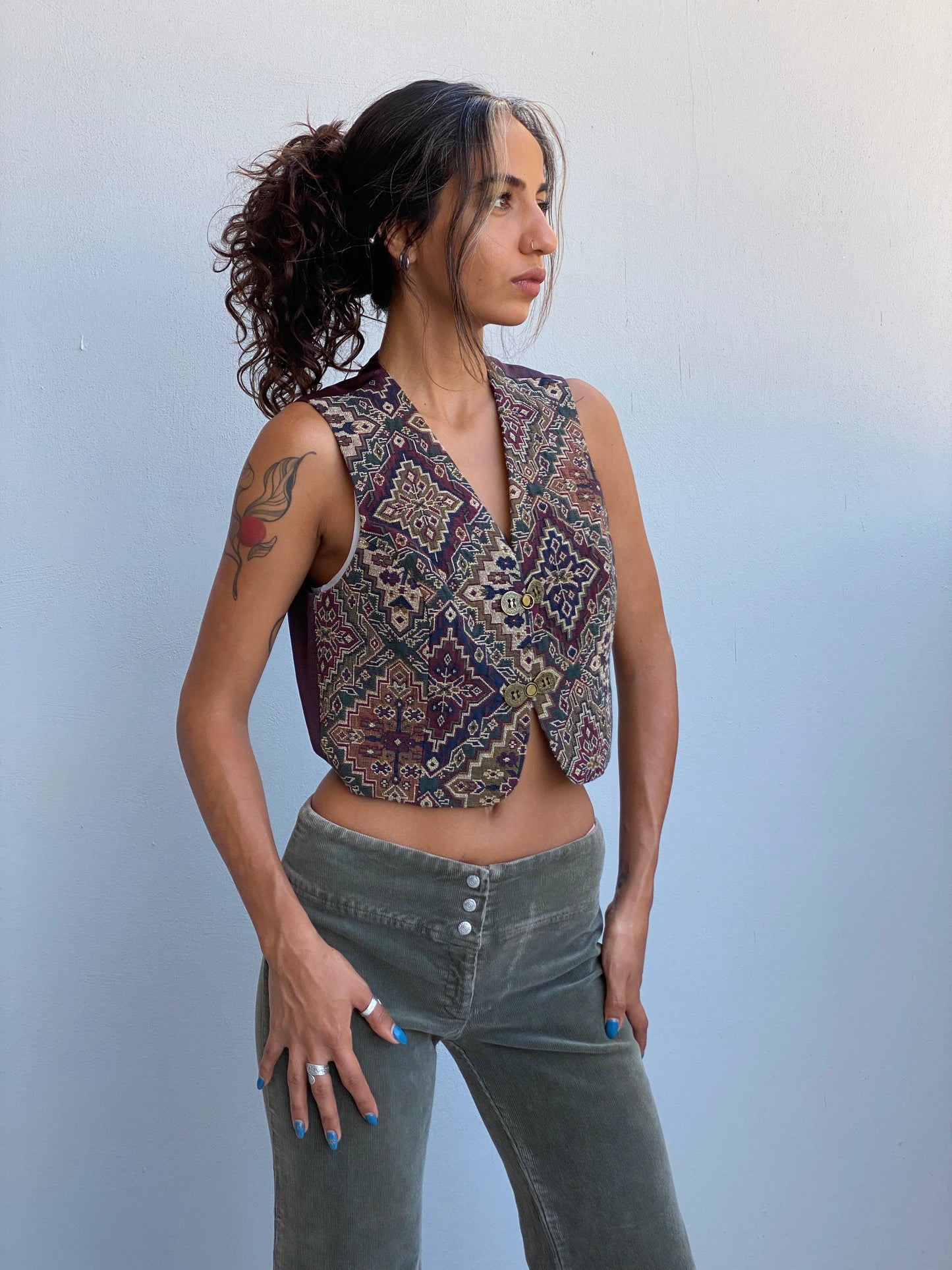 Vintage 90s LILA & LORI New York Tapestry Cropped Statement Vest – M