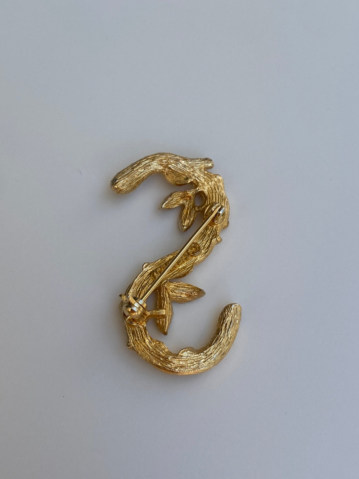 Vintage Sarah Coventry Gold Tone Bamboo Twig Brooch Abstract Nature Pin Vintage Sarah Coventry Gold Tone Bamboo Twig Brooch Abstract Nature Pin