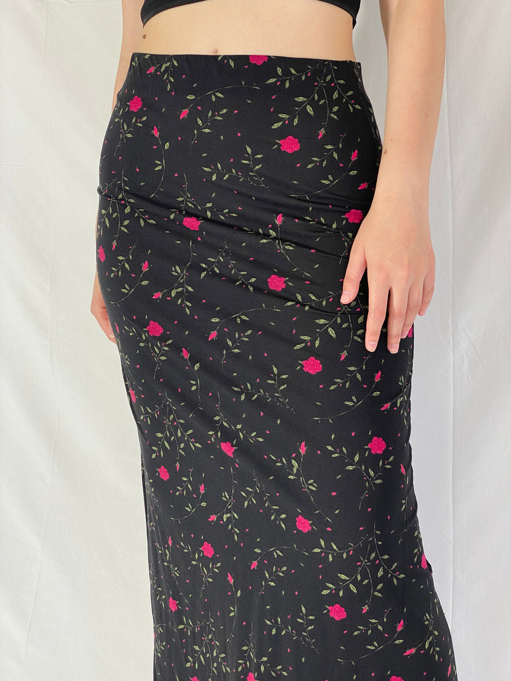 Vintage Y2K HENNES Collection Black Floral Maxi Skirt 90s/2000s Minimalist Everyday Skirt - M